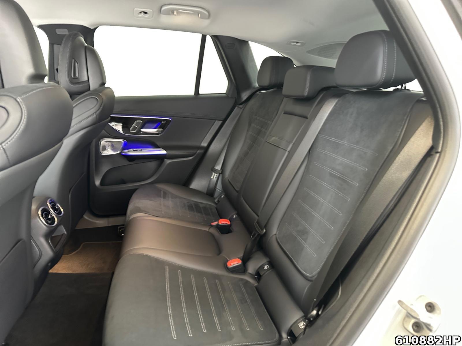 Fahrzeugabbildung Mercedes-Benz GLC 300 de 4M AMG AHK Distronic Burmester 360°