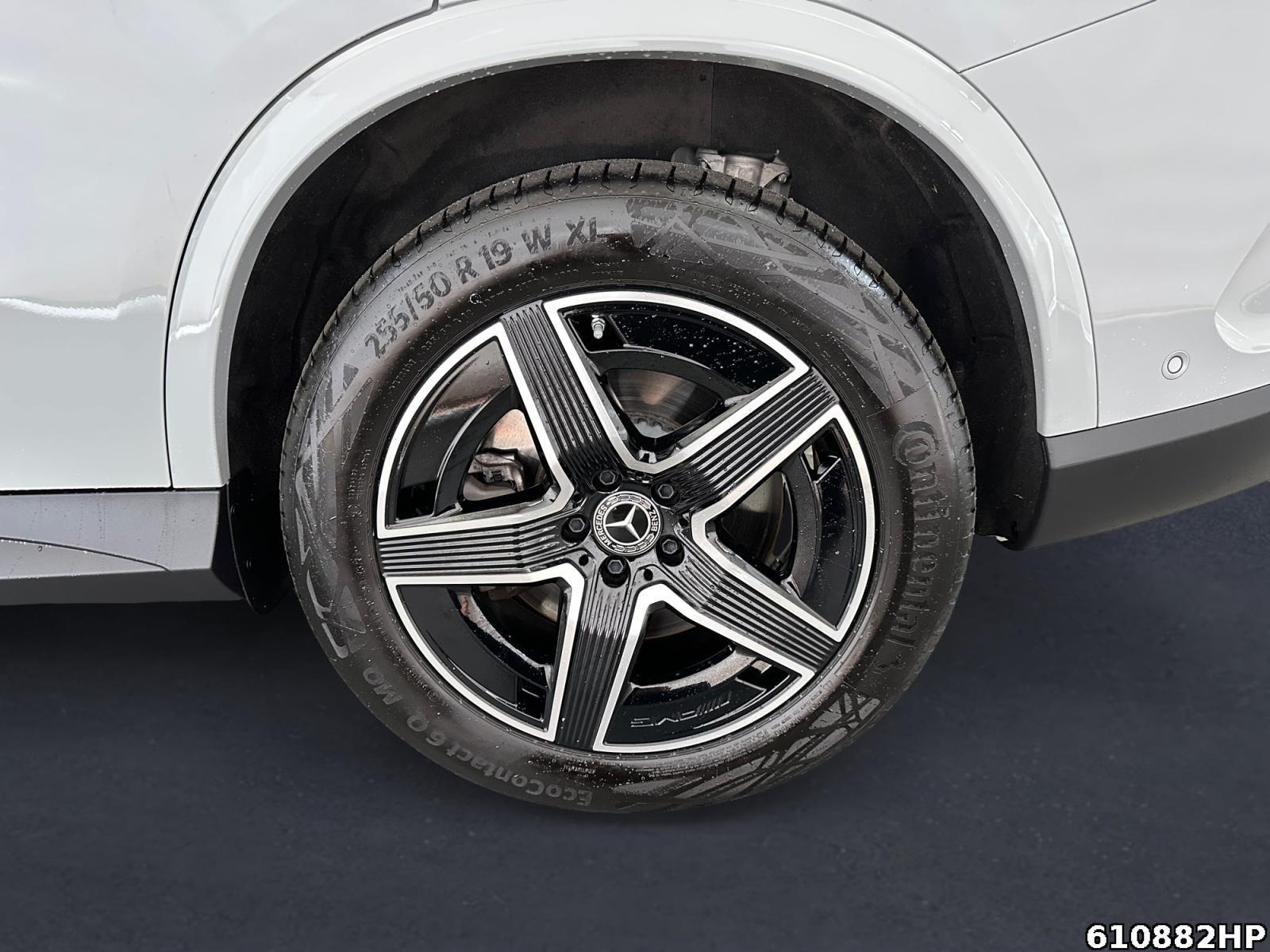 Fahrzeugabbildung Mercedes-Benz GLC 300 de 4M AMG AHK Distronic Burmester 360°