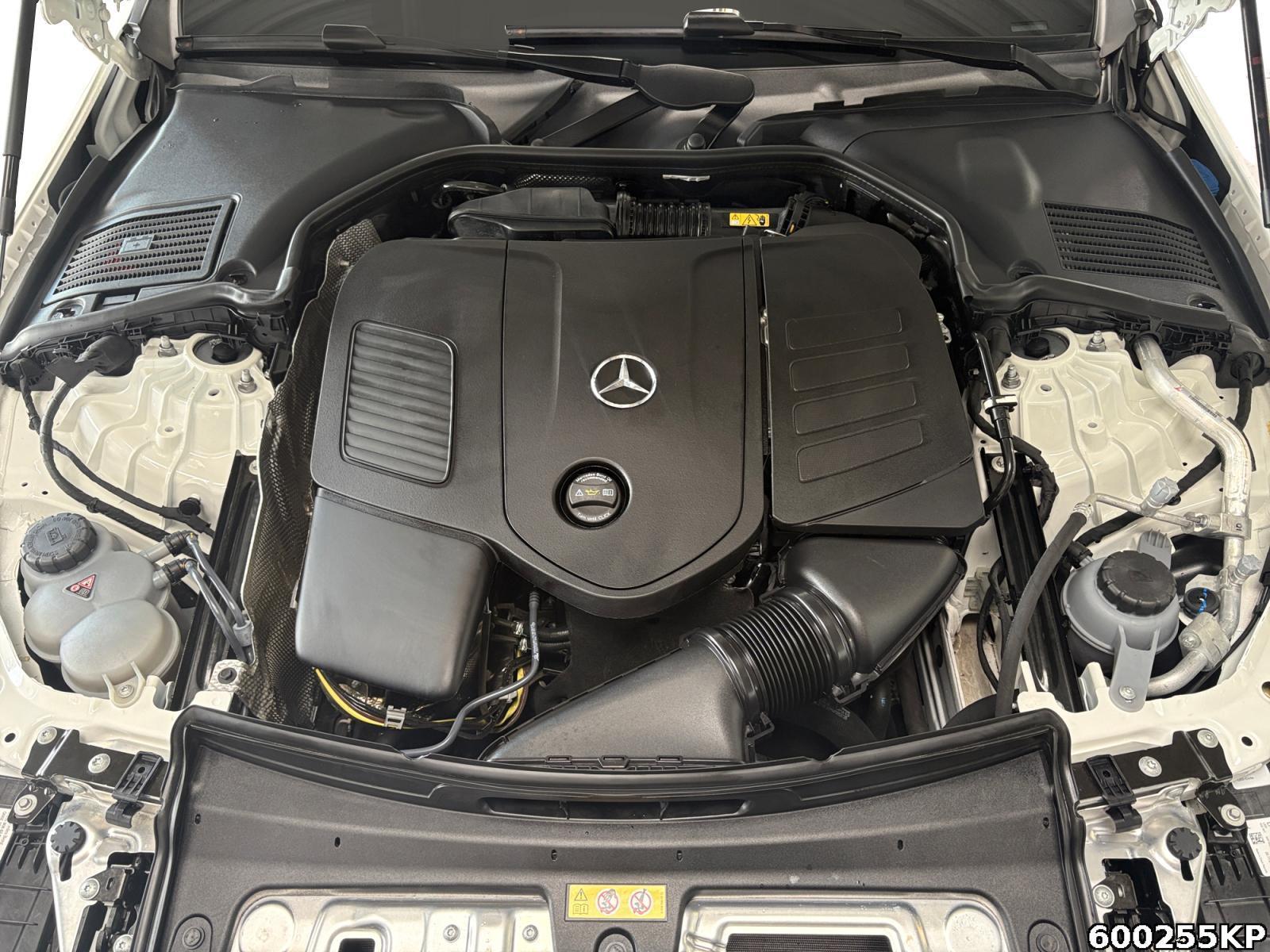 Fahrzeugabbildung Mercedes-Benz C 180 T AMG Pano Night Lenkradhzg. Rückfahrkam.