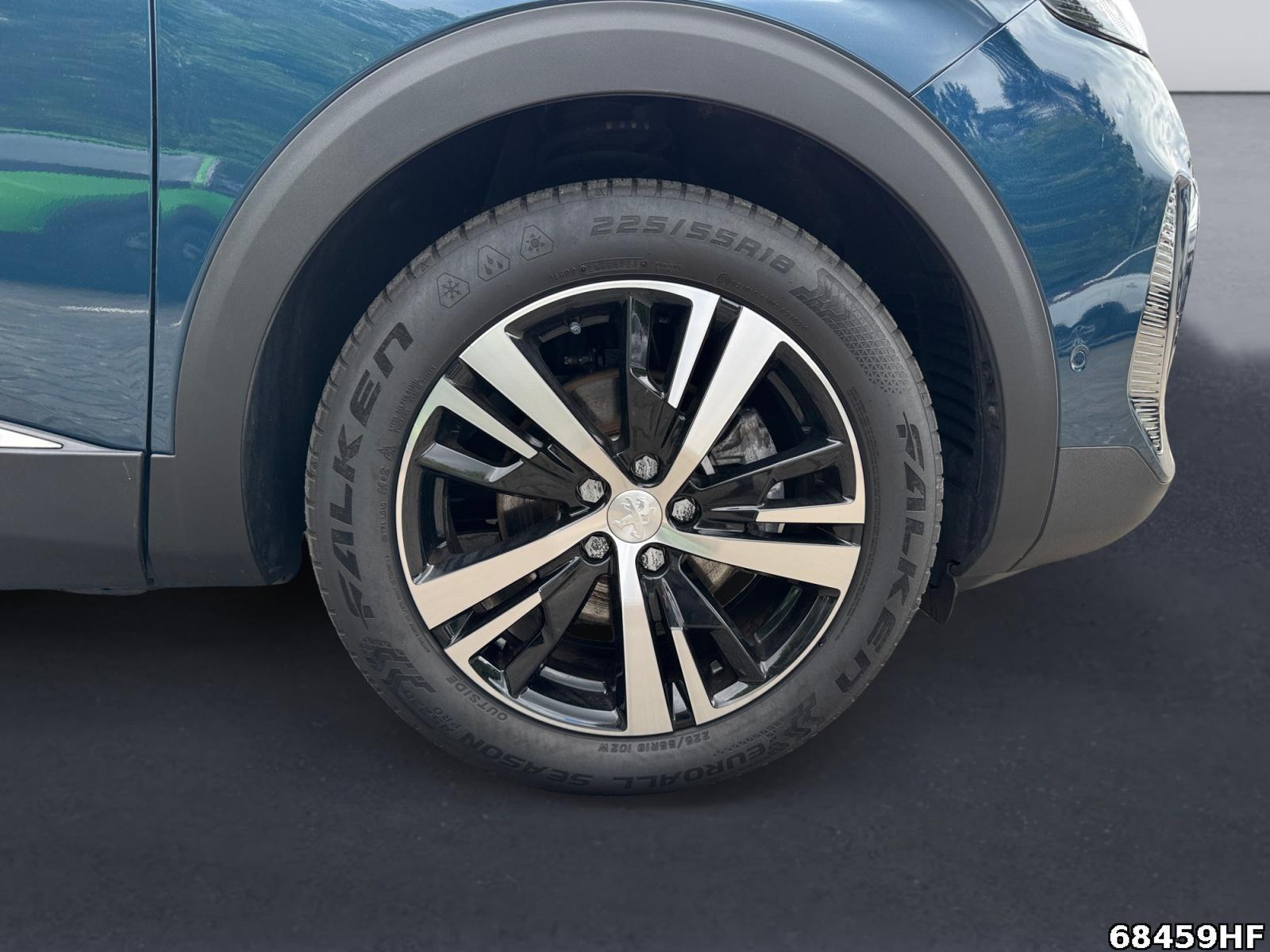 Fahrzeugabbildung Peugeot 3008 1.2 Hybrid 136 GT (EURO 6d)