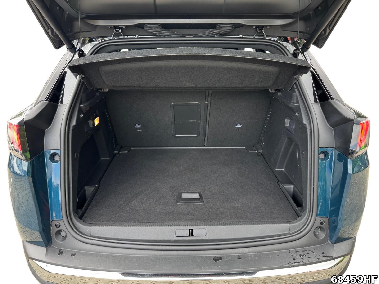 Fahrzeugabbildung Peugeot 3008 1.2 Hybrid 136 GT (EURO 6d)