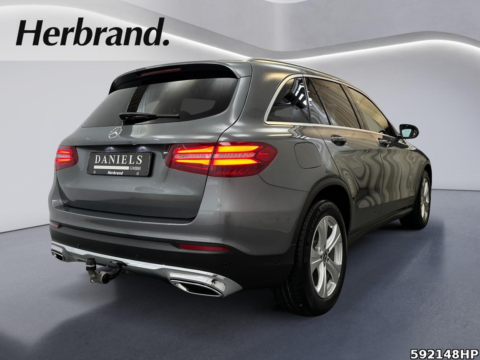 Fahrzeugabbildung Mercedes-Benz GLC 350 d 4M Exclusive Pano Distronic Burmester
