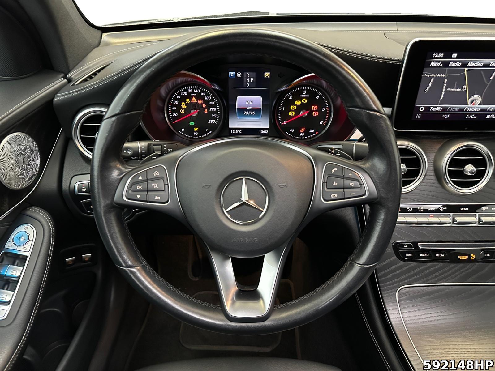 Fahrzeugabbildung Mercedes-Benz GLC 350 d 4M Exclusive Pano Distronic Burmester