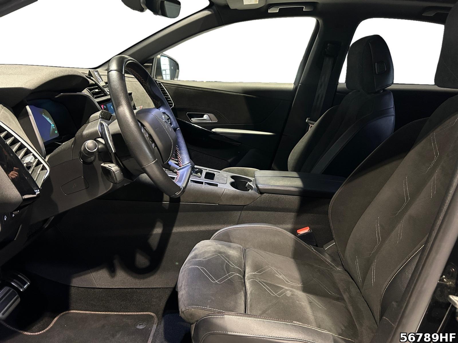 Fahrzeugabbildung DS Automobiles DS7 Crossback Performance Line