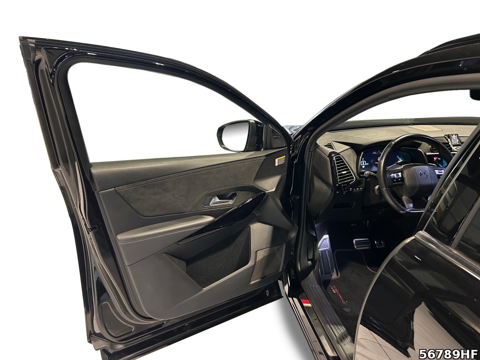Fahrzeugabbildung DS Automobiles DS7 Crossback Performance Line