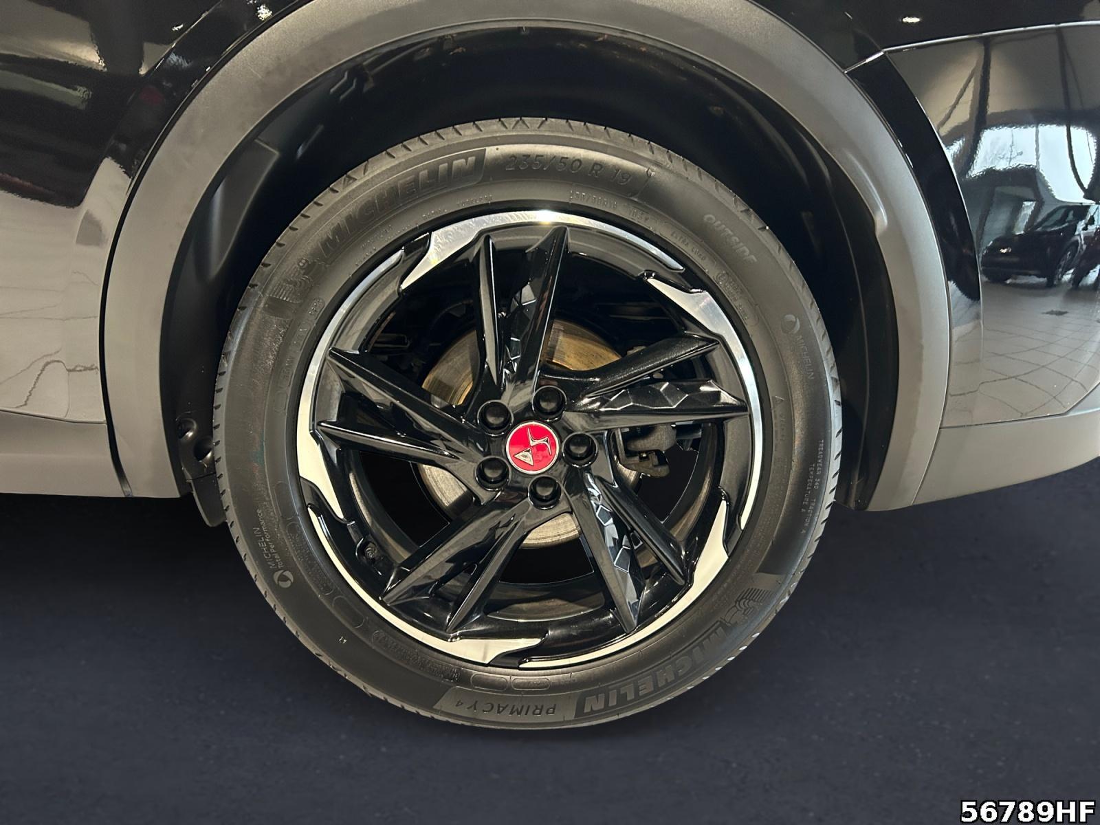 Fahrzeugabbildung DS Automobiles DS7 Crossback Performance Line