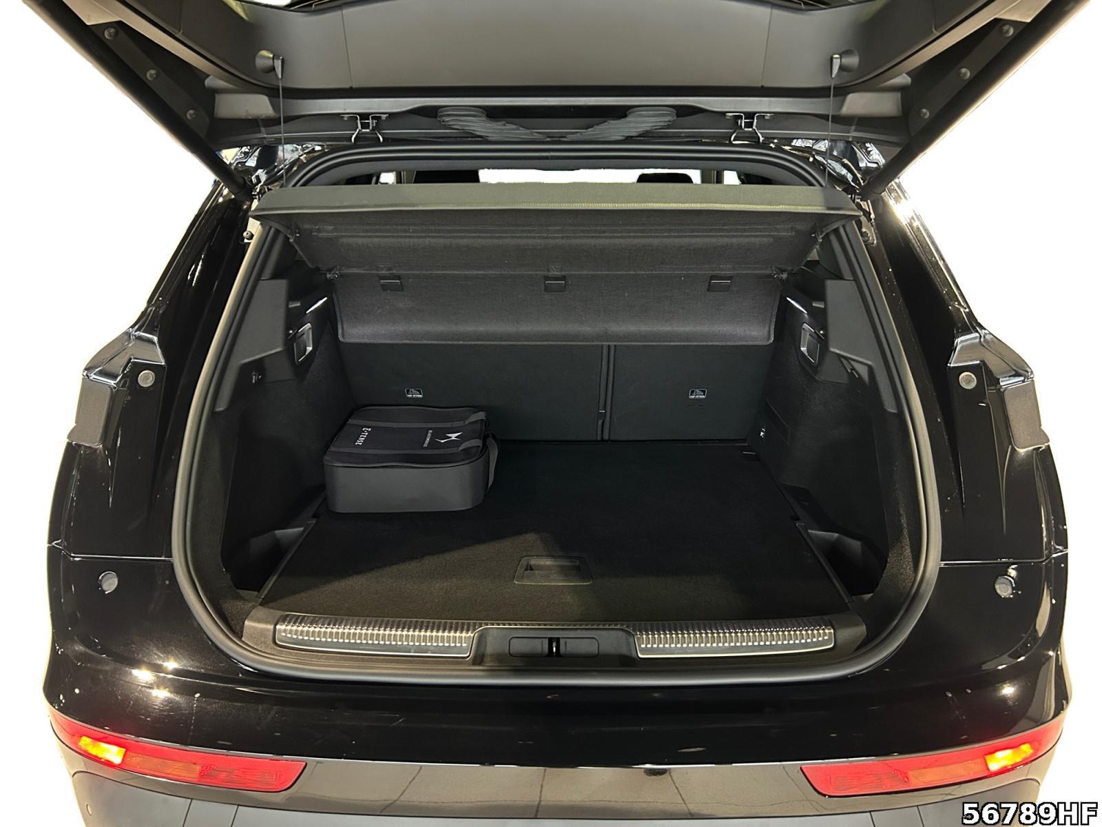 Fahrzeugabbildung DS Automobiles DS7 Crossback Performance Line