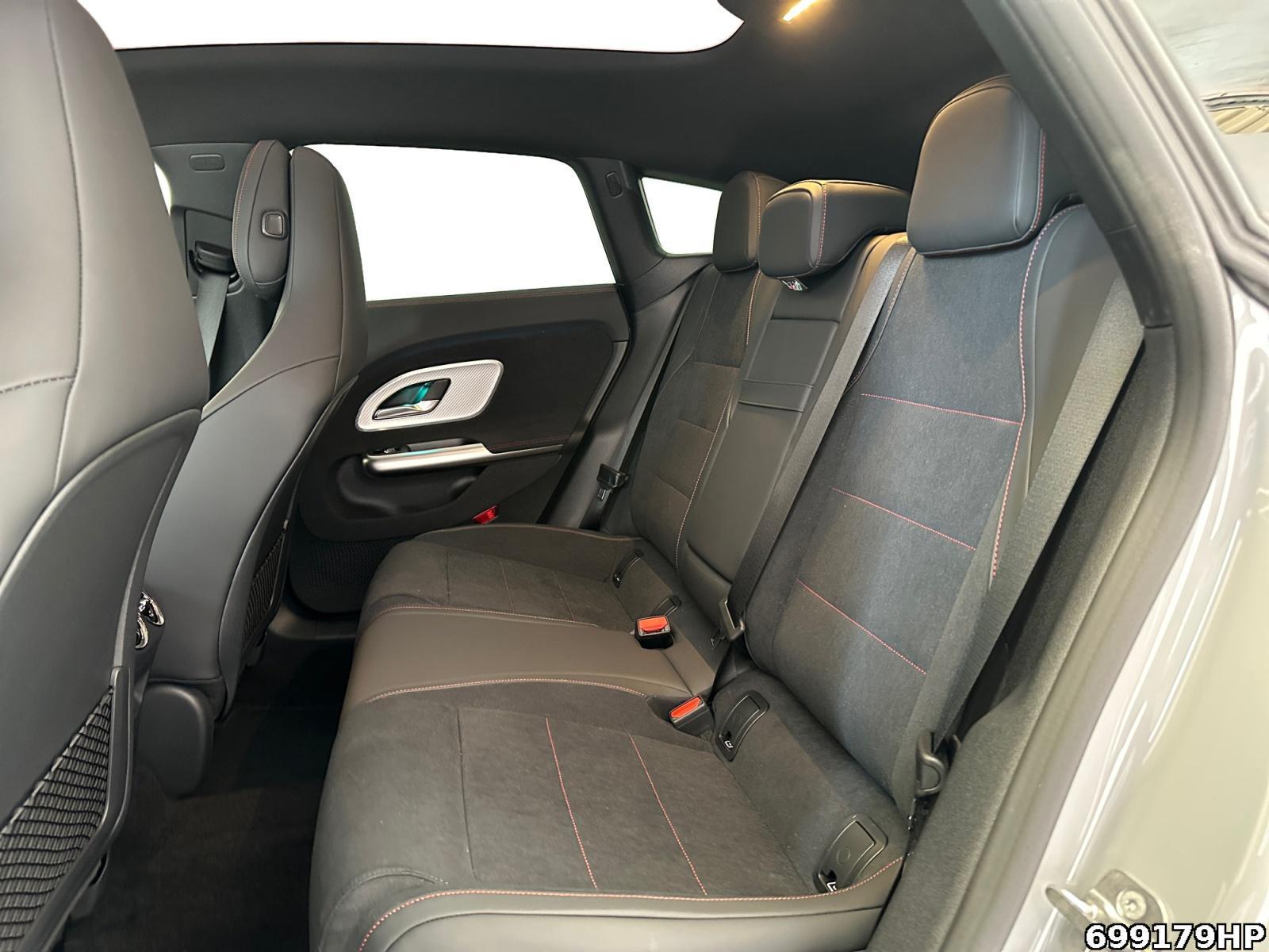 Fahrzeugabbildung Mercedes-Benz CLA 220 Shooting Brake +AMG+NIGHT+SUPERSCREEN+PREMIUM+360°+