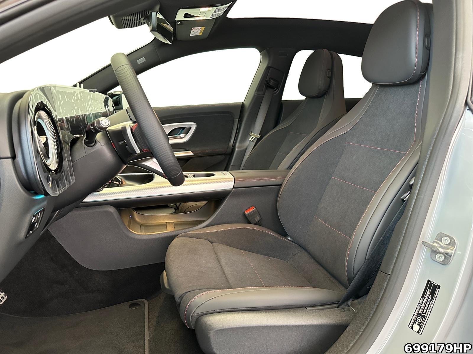 Fahrzeugabbildung Mercedes-Benz CLA 220 Shooting Brake +AMG+NIGHT+SUPERSCREEN+PREMIUM+360°+