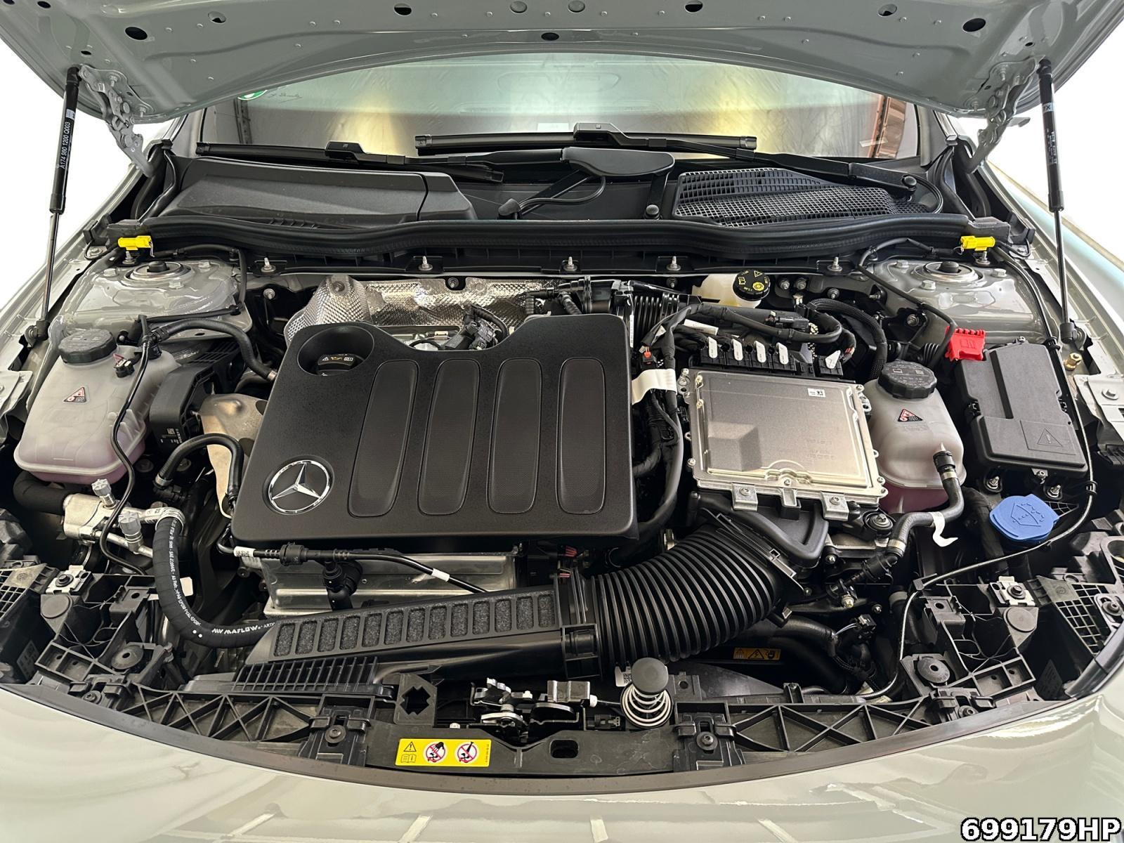 Fahrzeugabbildung Mercedes-Benz CLA 220 Shooting Brake +AMG+NIGHT+SUPERSCREEN+PREMIUM+360°+