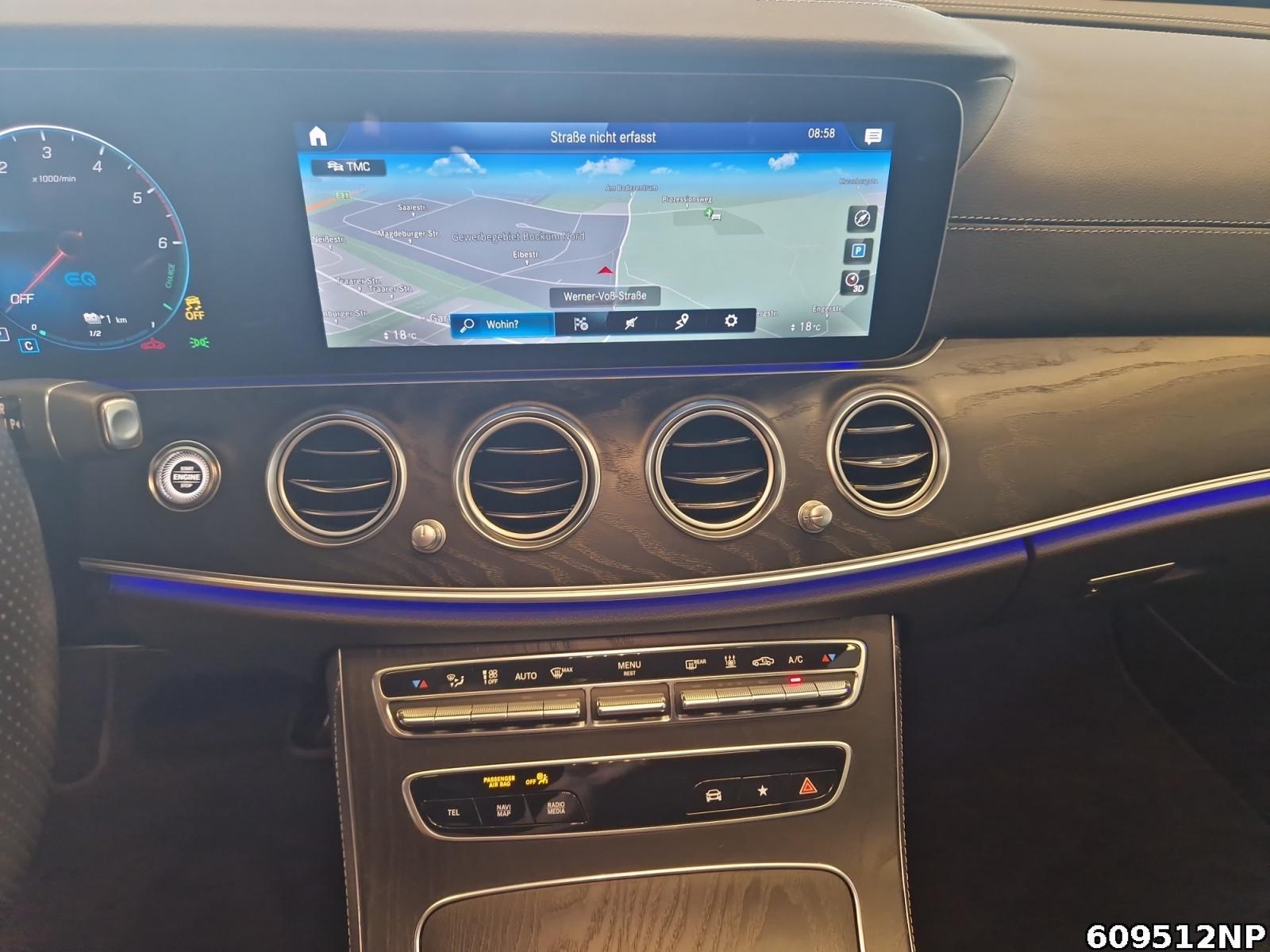 Fahrzeugabbildung Mercedes-Benz E 300 AMG AHK Night Head-up Burmester Memory