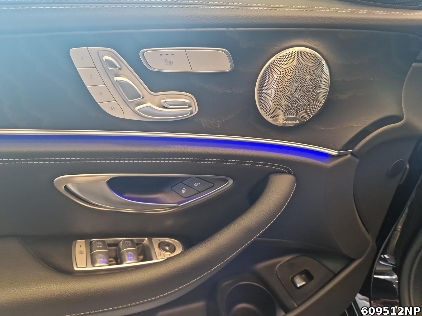 Fahrzeugabbildung Mercedes-Benz E 300 AMG AHK Night Head-up Burmester Memory