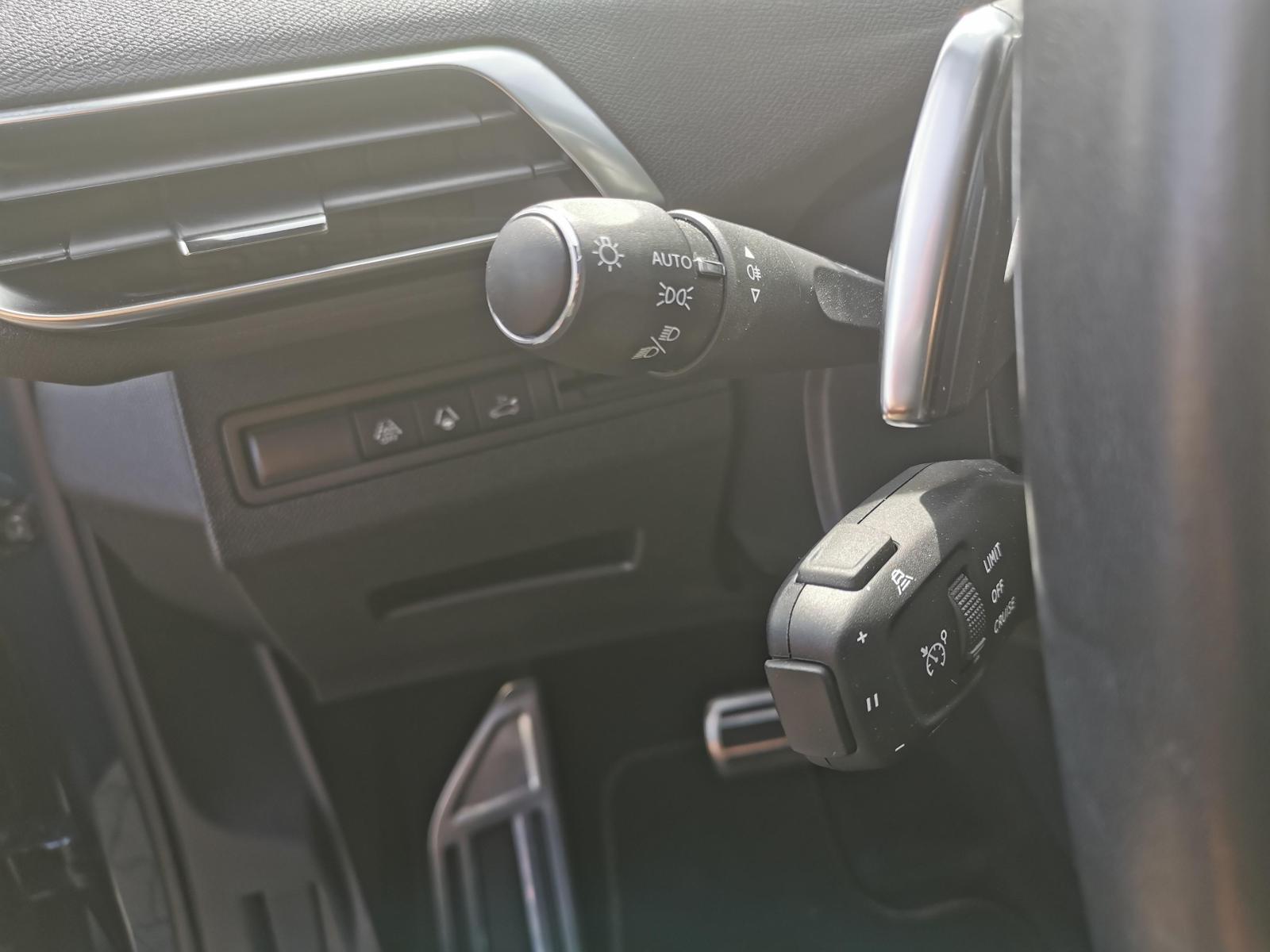 Fahrzeugabbildung Peugeot 5008 1.2 PureTech 130, GT