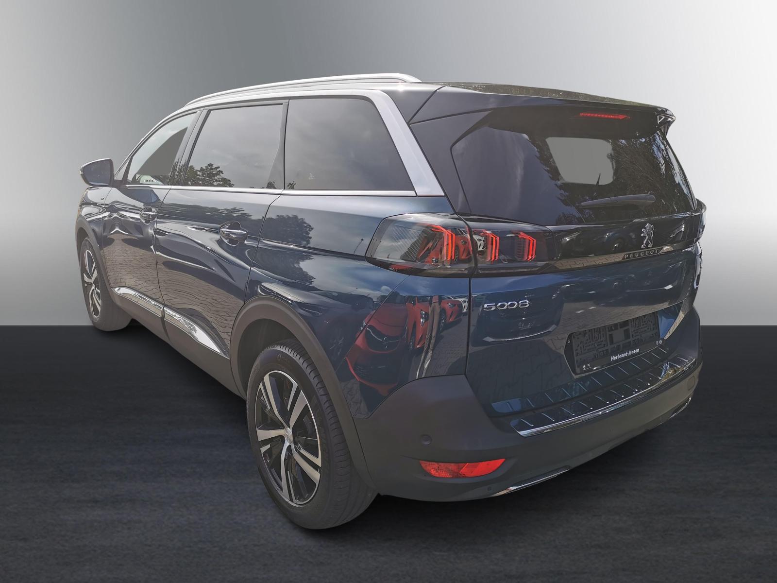 Fahrzeugabbildung Peugeot 5008 1.2 PureTech 130, GT