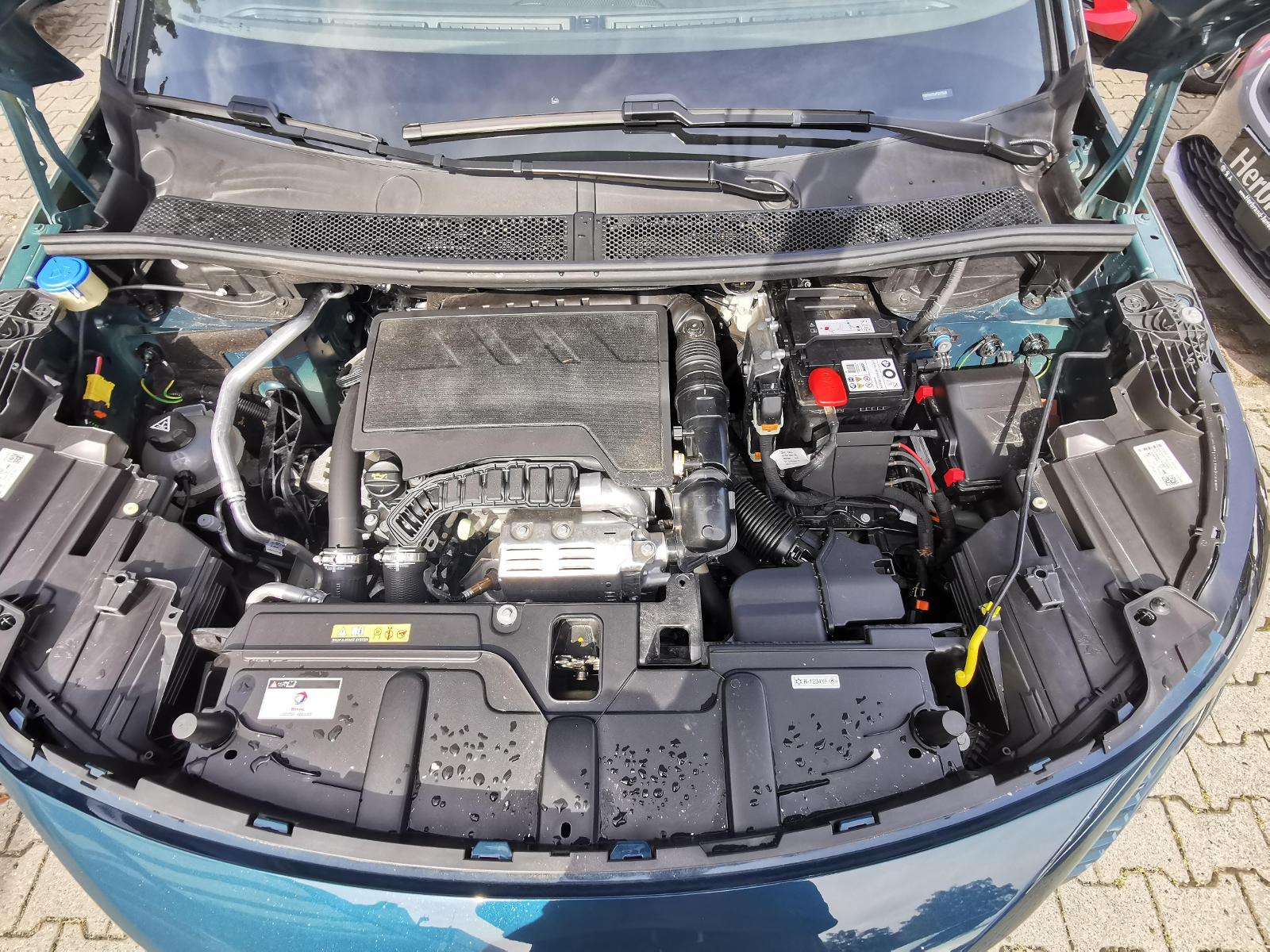 Fahrzeugabbildung Peugeot 5008 1.2 PureTech 130, GT