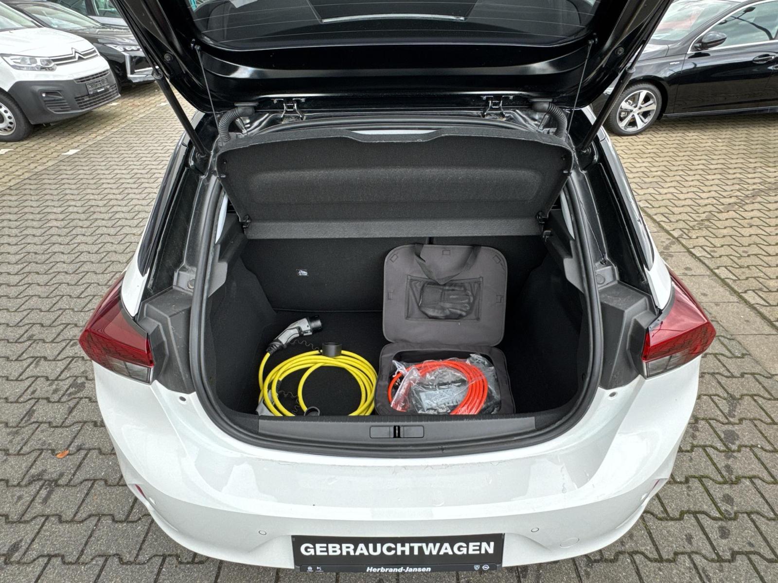 Fahrzeugabbildung Opel Corsa SHZ+TEMPOMAT+KAMERA