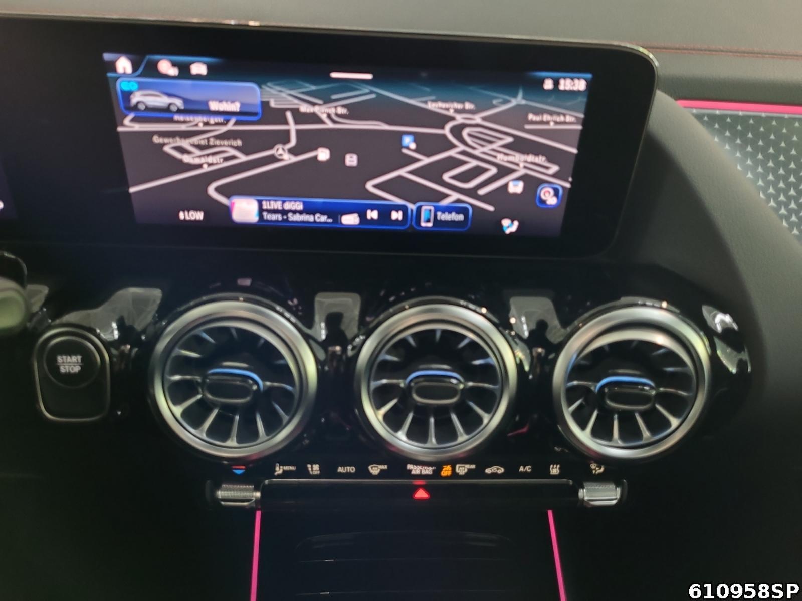Fahrzeugabbildung Mercedes-Benz EQA AMG Pano Kamera LenkradhzgAmbiente LED