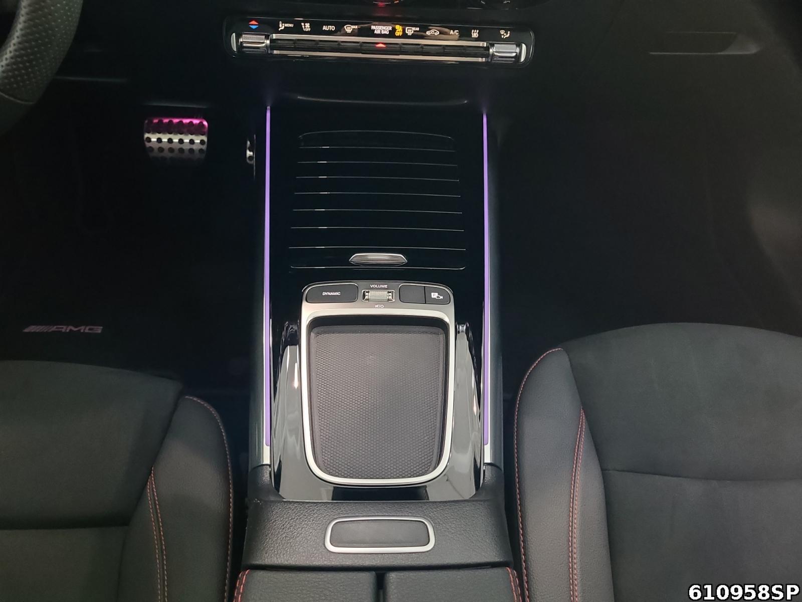 Fahrzeugabbildung Mercedes-Benz EQA AMG Pano Kamera LenkradhzgAmbiente LED