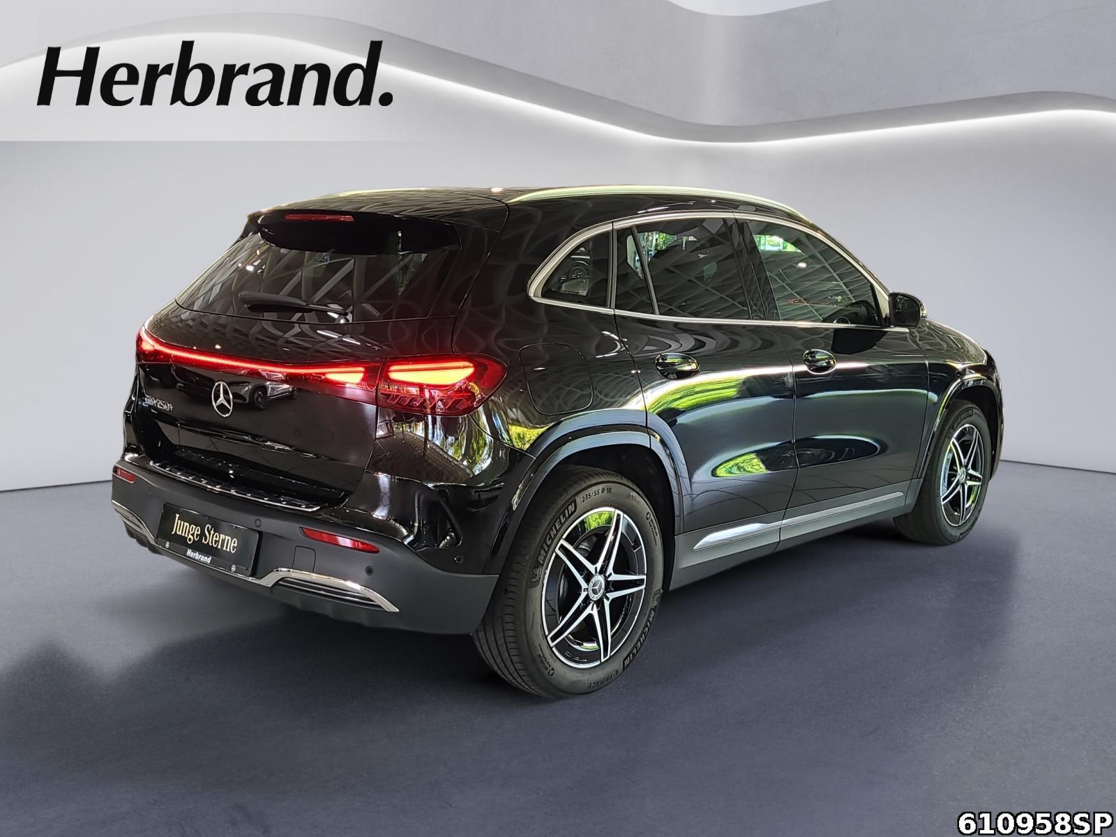 Fahrzeugabbildung Mercedes-Benz EQA AMG Pano Kamera LenkradhzgAmbiente LED