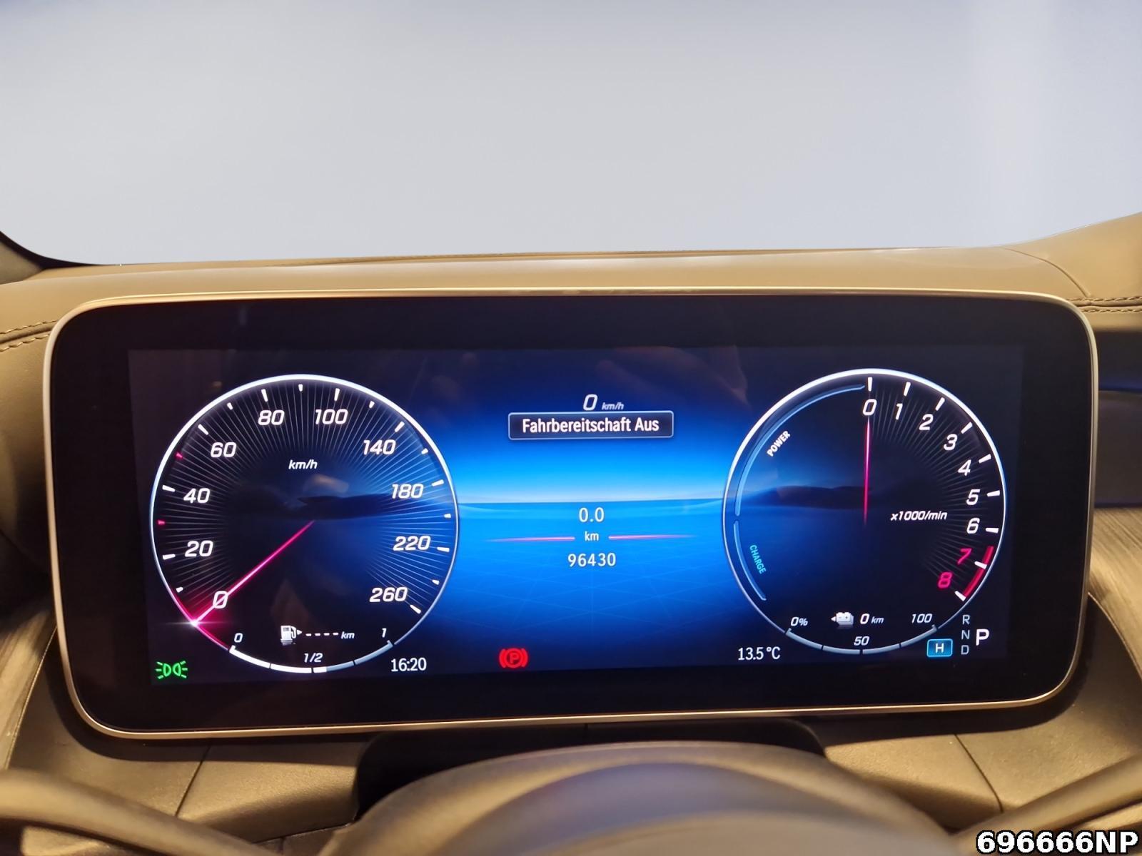 Fahrzeugabbildung Mercedes-Benz GLC 300 e 4matic AMG Line AHK Airmatic Pano 20
