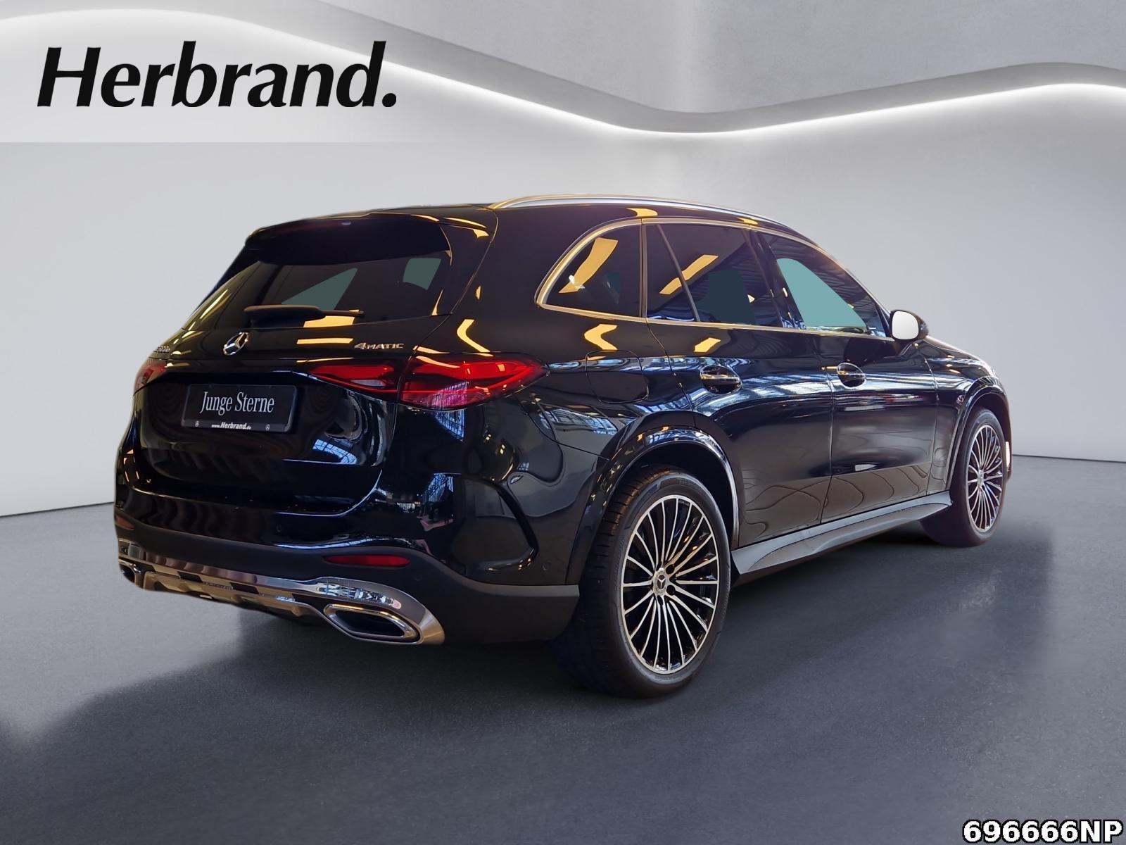 Fahrzeugabbildung Mercedes-Benz GLC 300 e 4matic AMG Line AHK Airmatic Pano 20