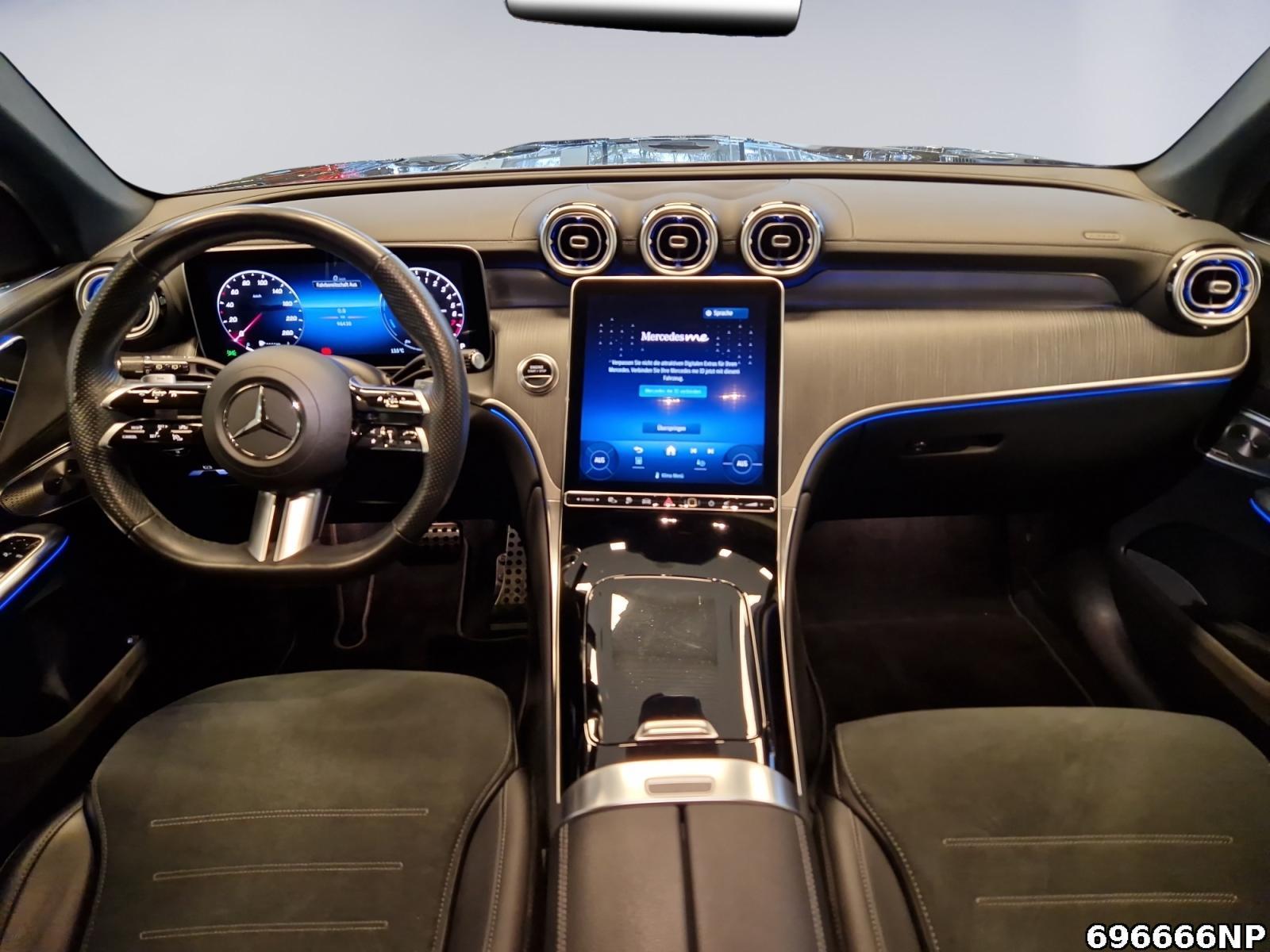 Fahrzeugabbildung Mercedes-Benz GLC 300 e 4matic AMG Line AHK Airmatic Pano 20