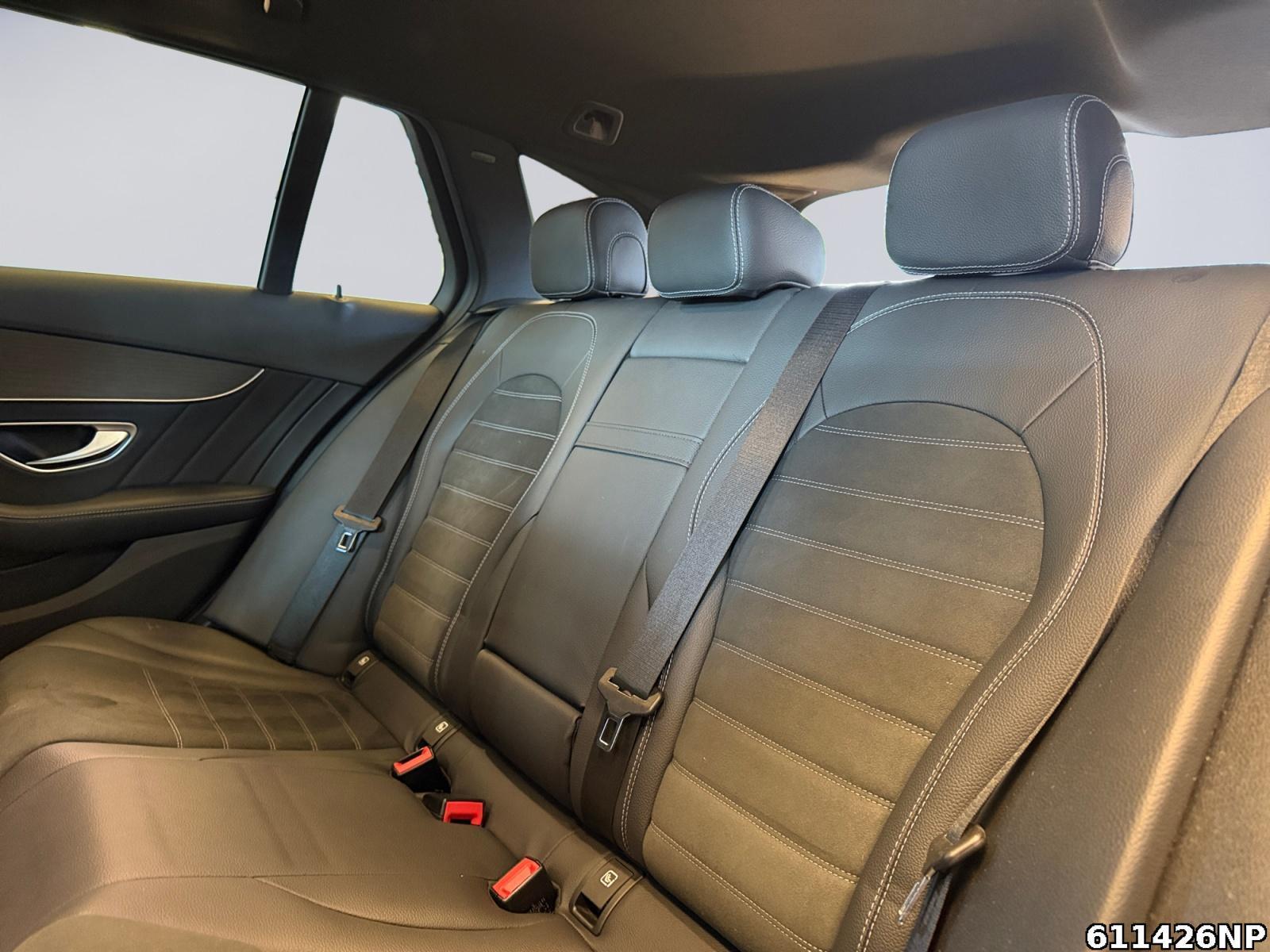 Fahrzeugabbildung Mercedes-Benz C 300 T AMG Distronic Burmester Head-Up AHK