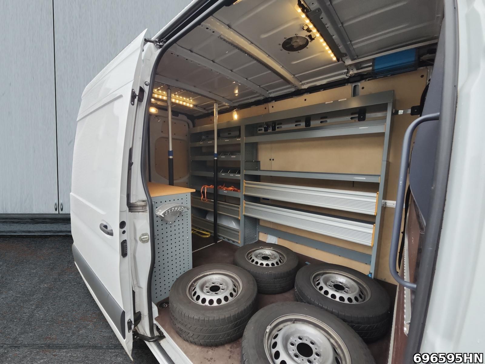 Fahrzeugabbildung Mercedes-Benz Sprinter 215/315 Kasten*L2H2*Sortimo*LED*Distro