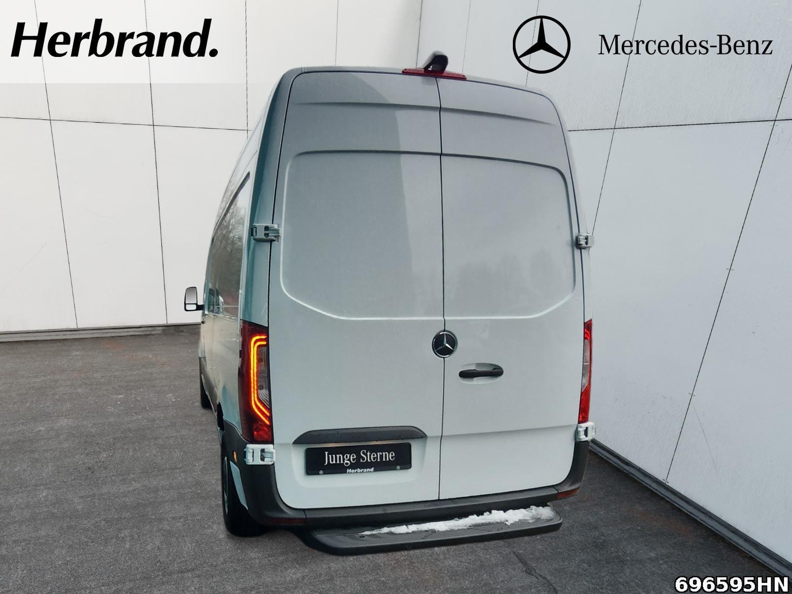 Fahrzeugabbildung Mercedes-Benz Sprinter 215/315 Kasten*L2H2*Sortimo*LED*Distro