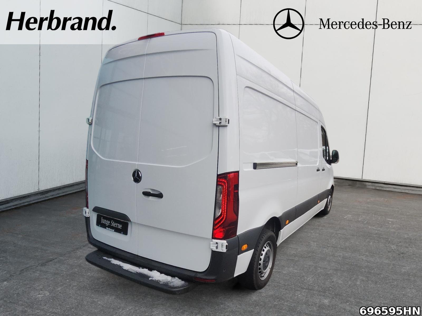 Fahrzeugabbildung Mercedes-Benz Sprinter 215/315 Kasten*L2H2*Sortimo*LED*Distro