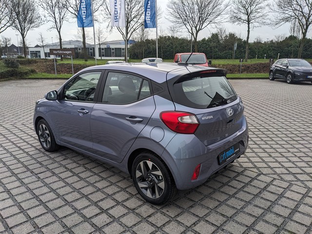 Fahrzeugabbildung Hyundai i10 Trend - Automatik