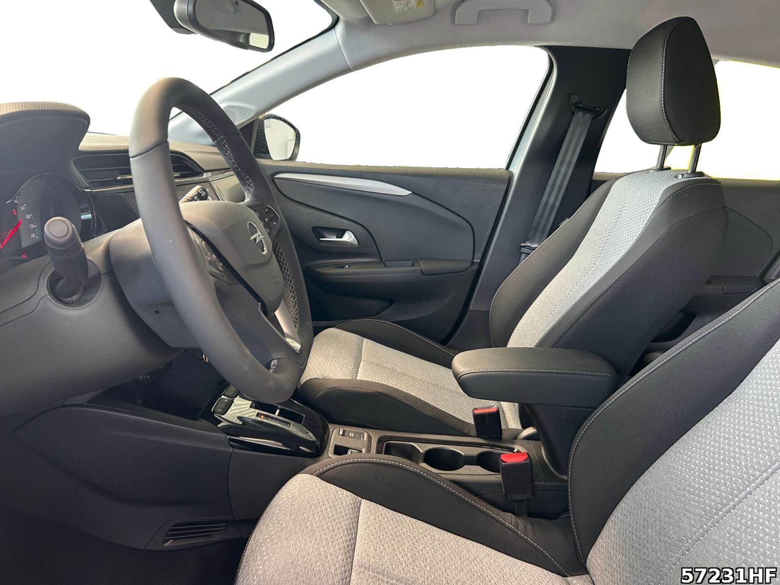 Fahrzeugabbildung Opel Corsa Edition Hybrid 110 PS AT