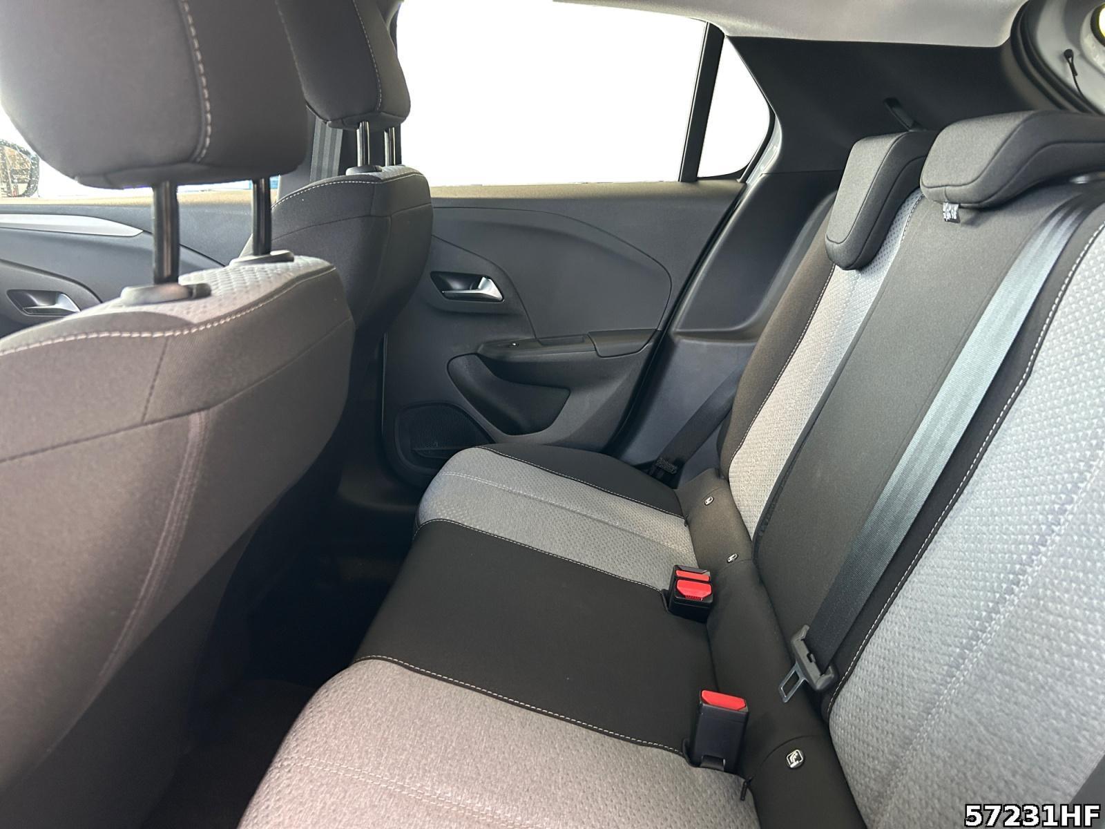 Fahrzeugabbildung Opel Corsa Edition Hybrid 110 PS AT