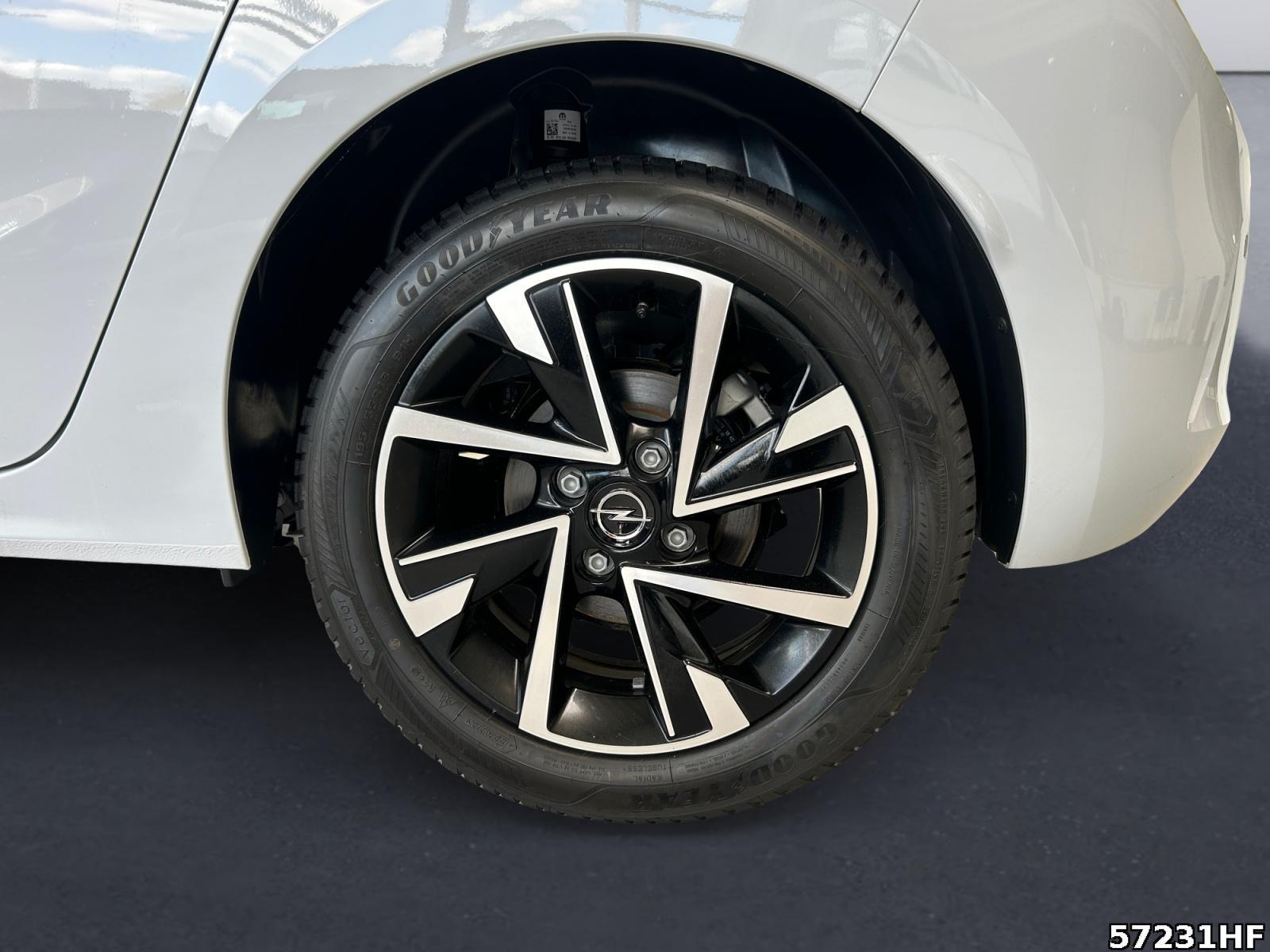 Fahrzeugabbildung Opel Corsa Edition Hybrid 110 PS AT