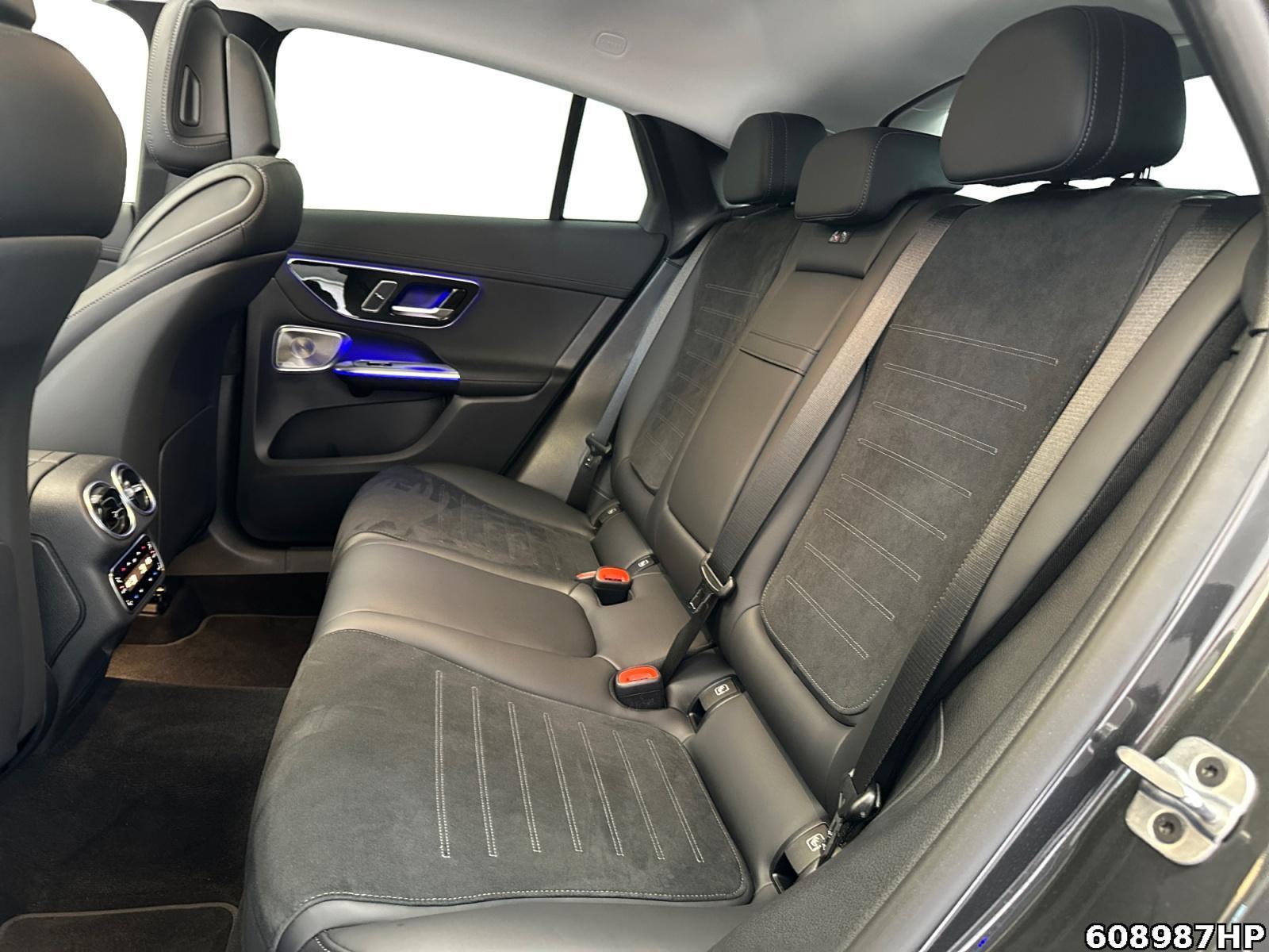 Fahrzeugabbildung Mercedes-Benz GLC 400 e 4M AMG Coupé Premium Plus AHK 20