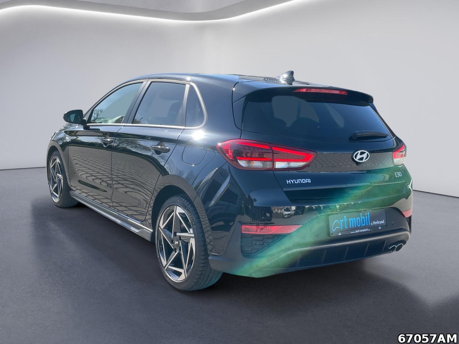 Fahrzeugabbildung Hyundai i30 N Line X - Automatik - Panoramadach