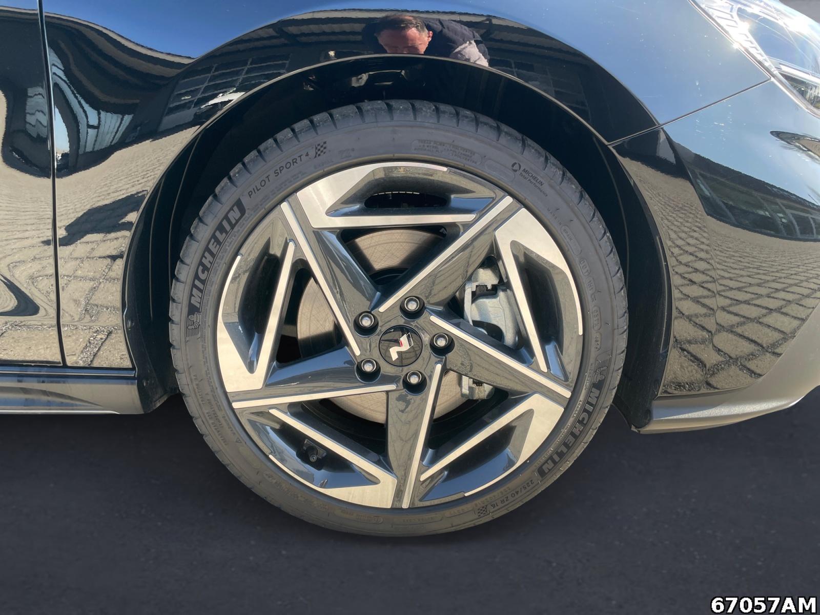 Fahrzeugabbildung Hyundai i30 N Line X - Automatik - Panoramadach