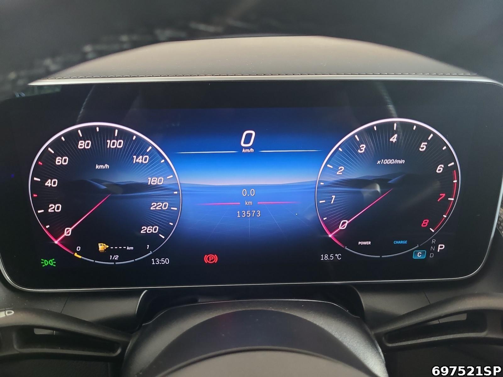 Fahrzeugabbildung Mercedes-Benz GLC 200 4M AMG AHK Pano 360° Ambiente KEYLESS