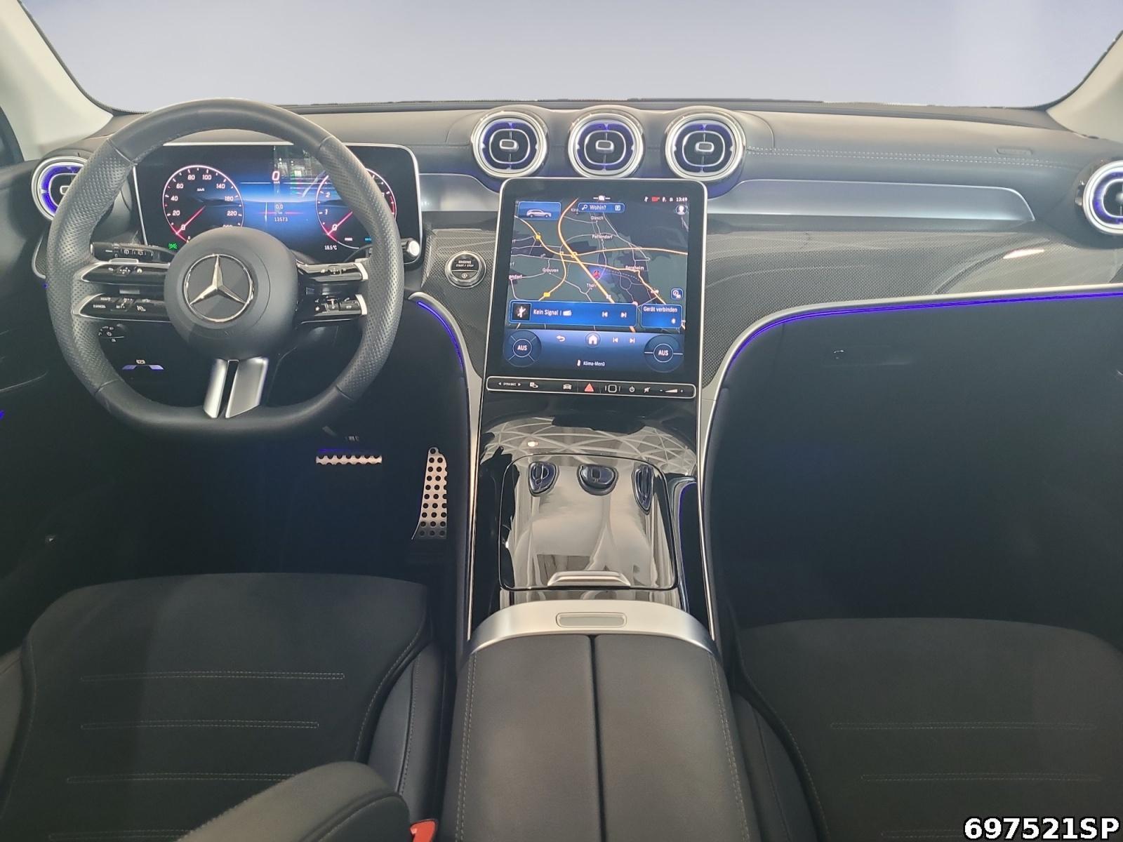 Fahrzeugabbildung Mercedes-Benz GLC 200 4M AMG AHK Pano 360° Ambiente KEYLESS