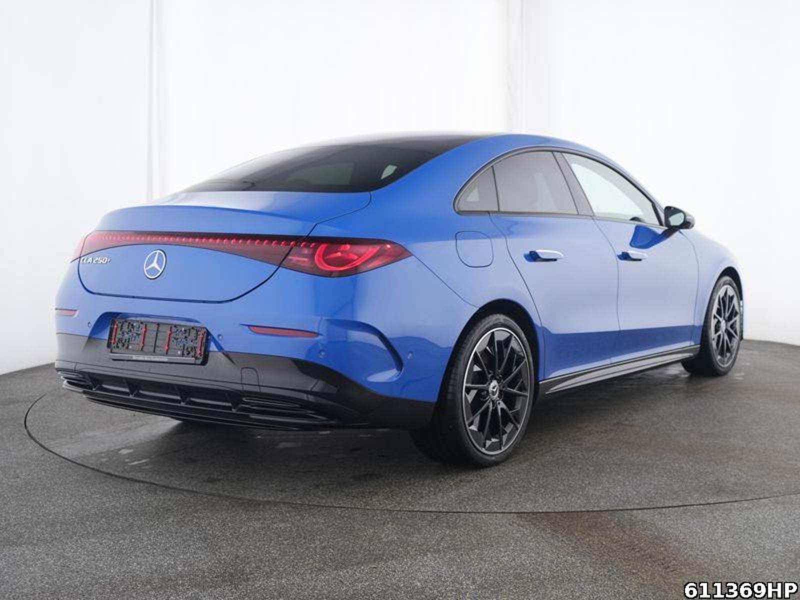 Fahrzeugabbildung Mercedes-Benz CLA 250 AMG Distronic Night Panorama 19