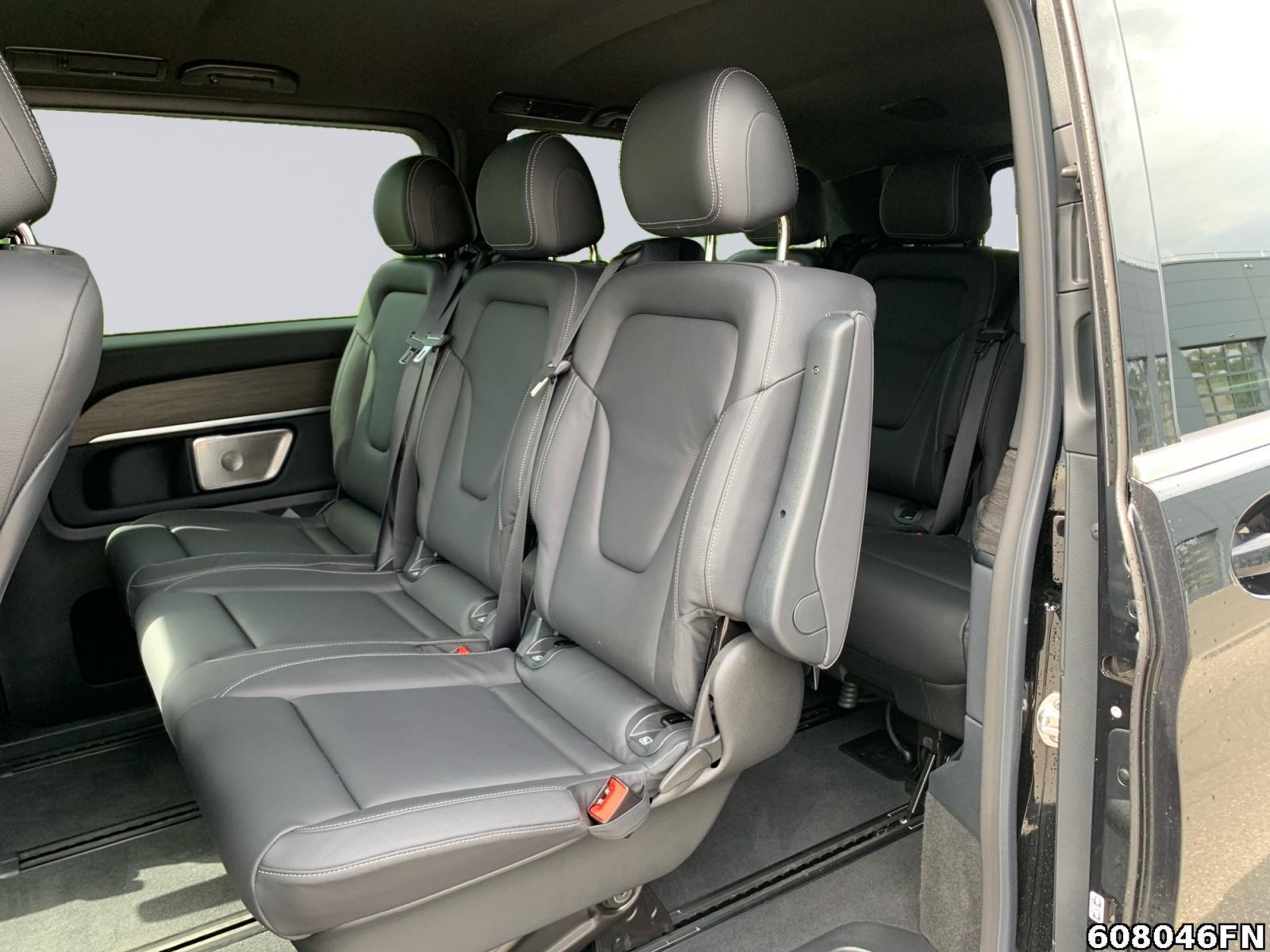 Fahrzeugabbildung Mercedes-Benz V 300 AVG/XXL 8 SITZE*BURMESTER*360° KAM*DISTRON
