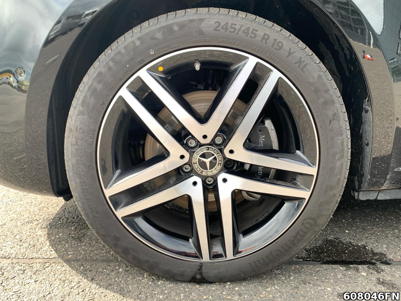 Fahrzeugabbildung Mercedes-Benz V 300 AVG/XXL 8 SITZE*BURMESTER*360° KAM*DISTRON