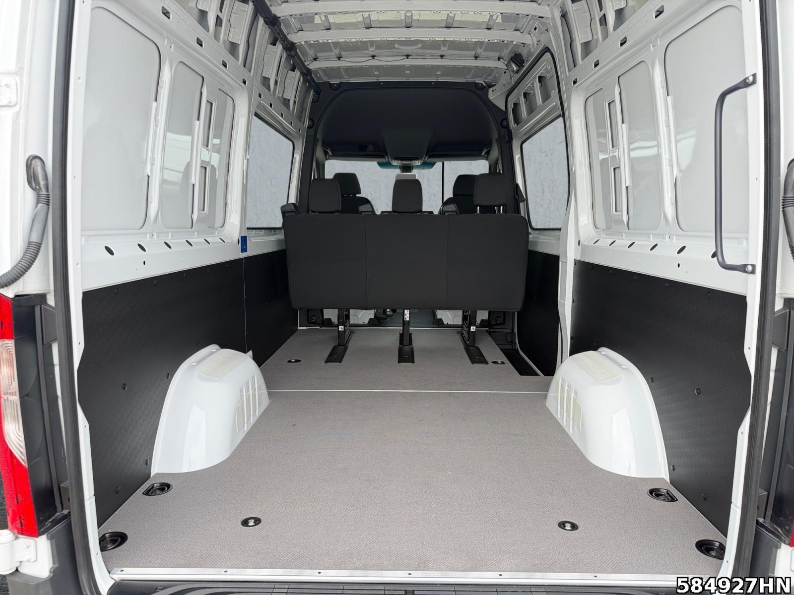 Fahrzeugabbildung Mercedes-Benz Sprinter 317 CDI *Mixto*AHK 2,8t*Navi*360°Kamera