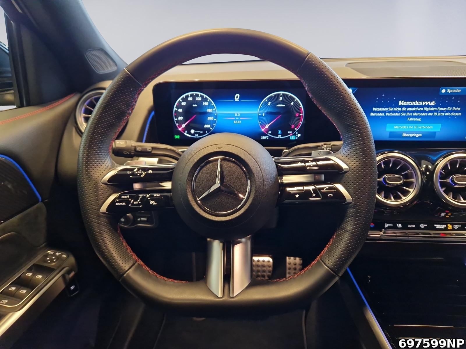 Fahrzeugabbildung Mercedes-Benz GLB 200 d AMG AHK Multibeam Distronic Keyless-GO