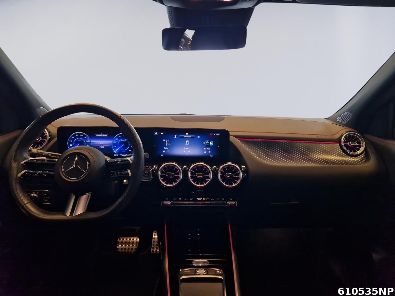 Fahrzeugabbildung Mercedes-Benz EQA AMG Distronic Kamera Pano Standh Totw.