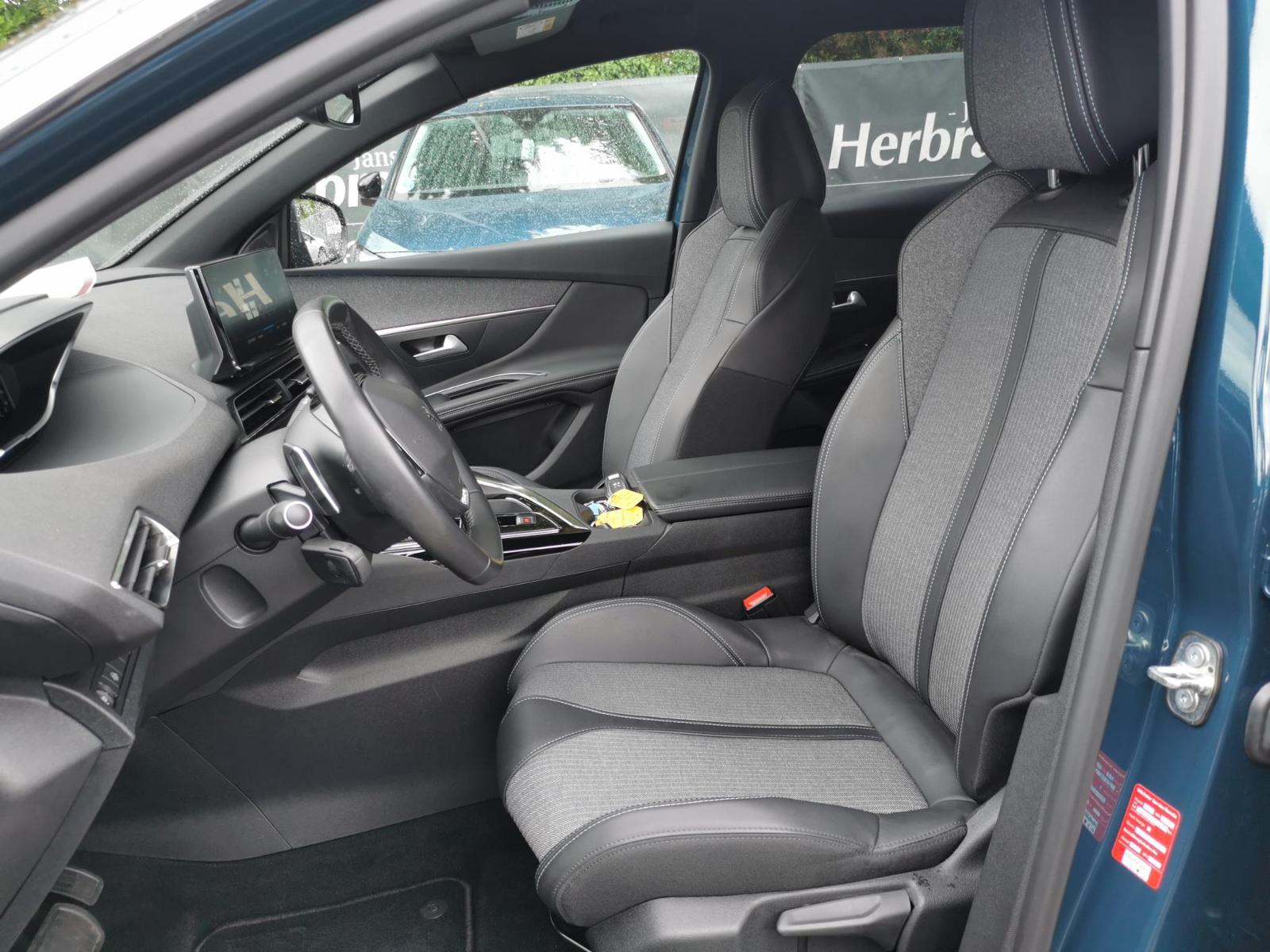 Fahrzeugabbildung Peugeot 3008 1.2 Allure Pack