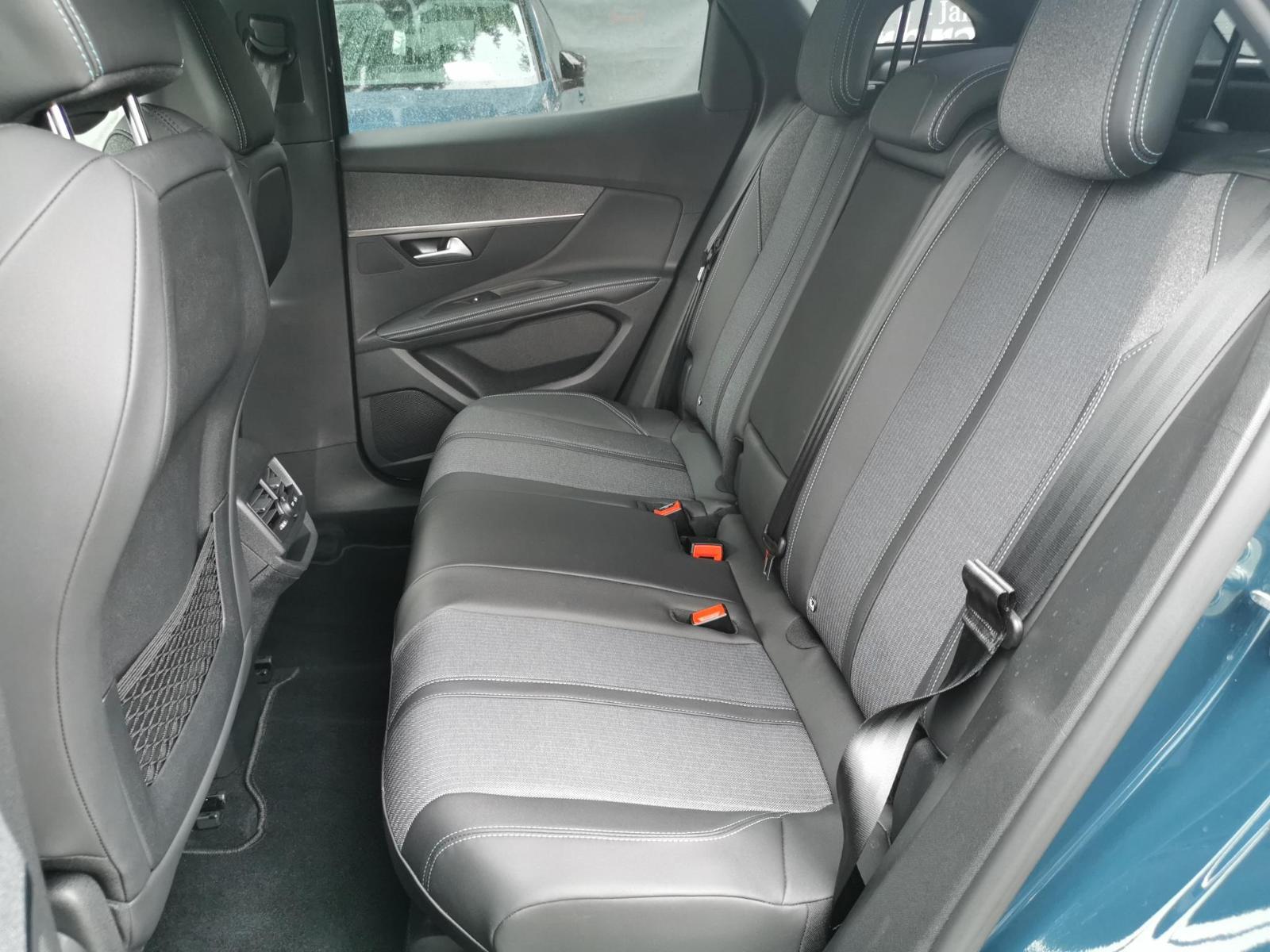 Fahrzeugabbildung Peugeot 3008 1.2 Allure Pack