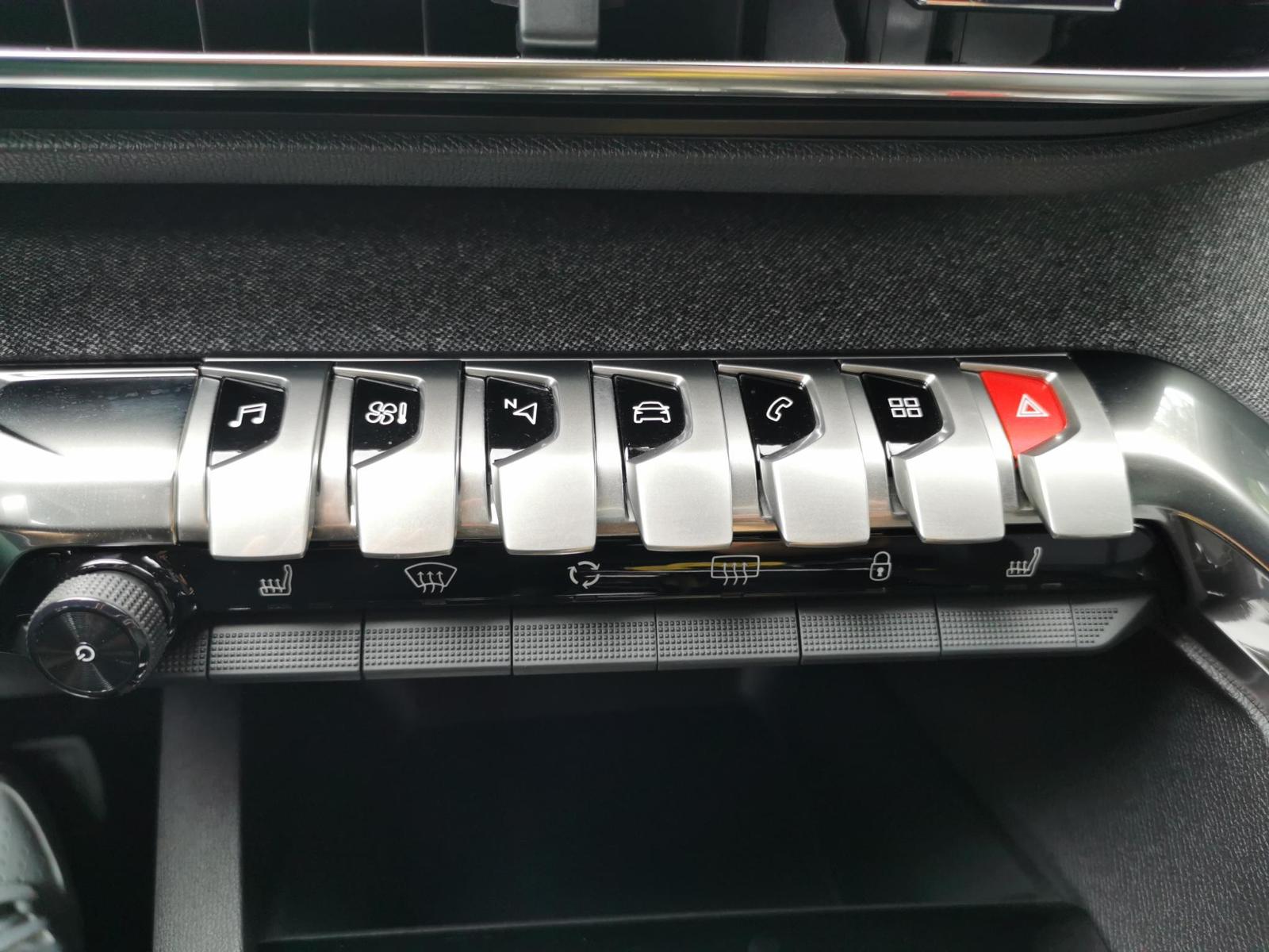 Fahrzeugabbildung Peugeot 3008 1.2 Allure Pack