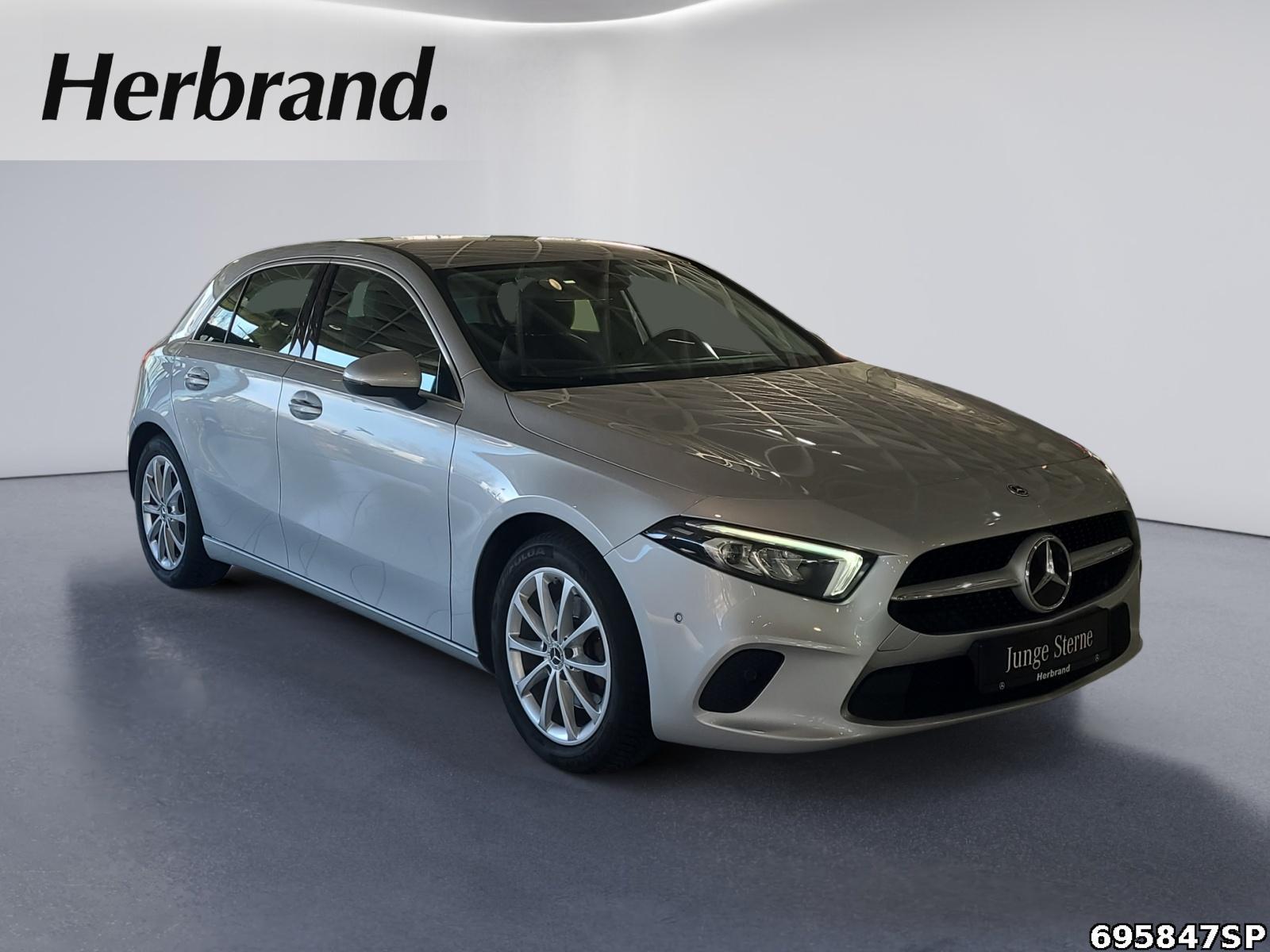 Fahrzeugabbildung Mercedes-Benz A 200 Progressive Kamera CarPlay LED