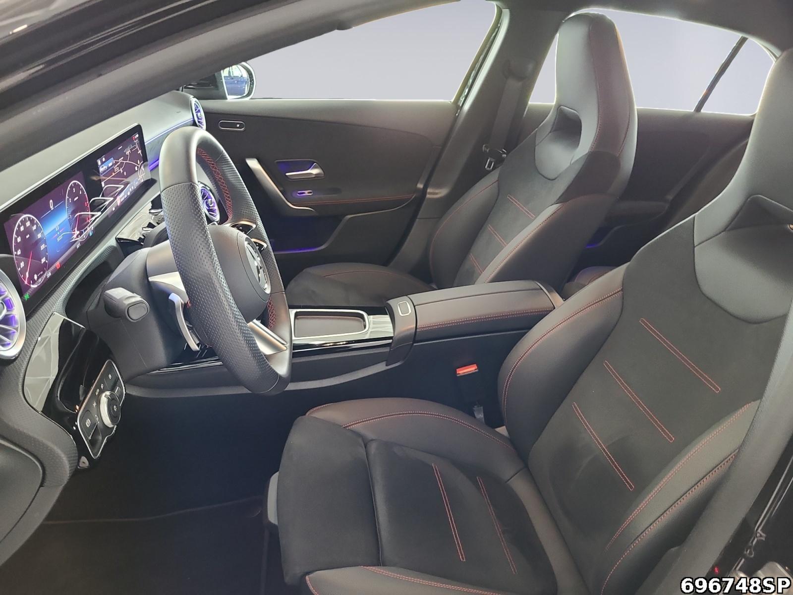 Fahrzeugabbildung Mercedes-Benz A 200 d AMG LED KAMERA KEYLESS SPUR